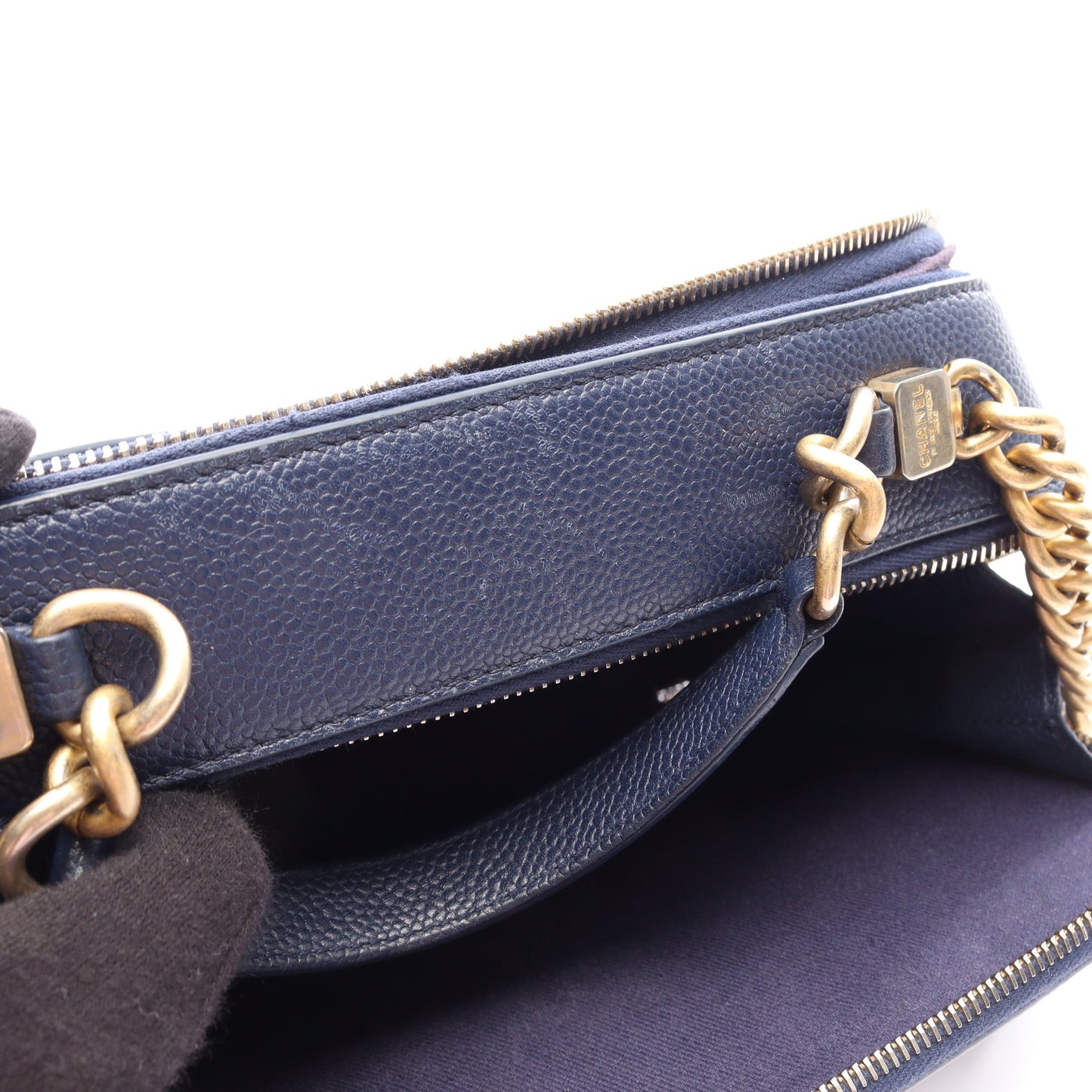 マトラッセ 2WAY チェーンショルダーバッグ キャビアスキン ダークブルー ゴールド金具 シャネル