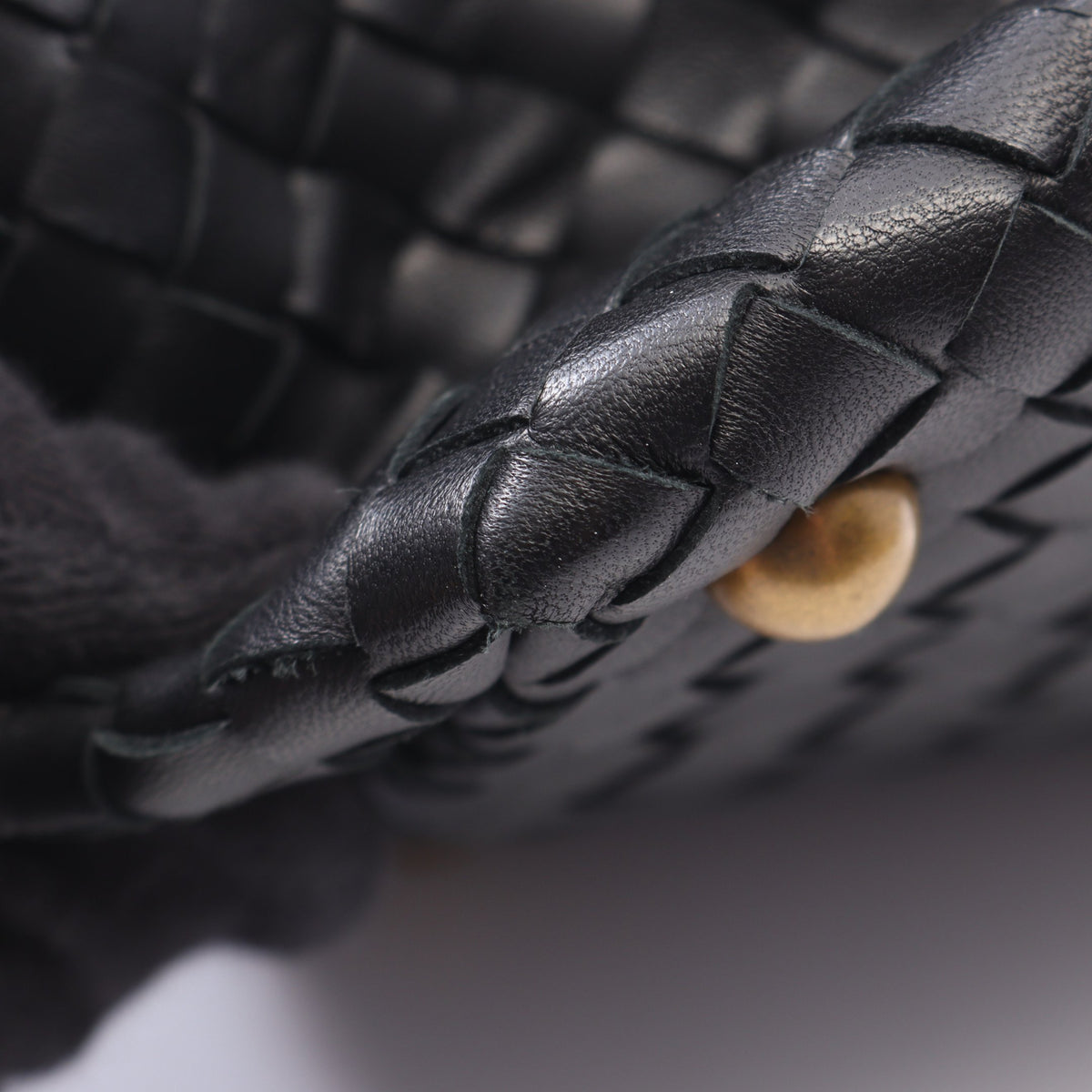 イントレチャート ハンドバッグ ミニボストンバッグ レザー ブラック ボッテガヴェネタ バッグ BOTTEGA VENETA
