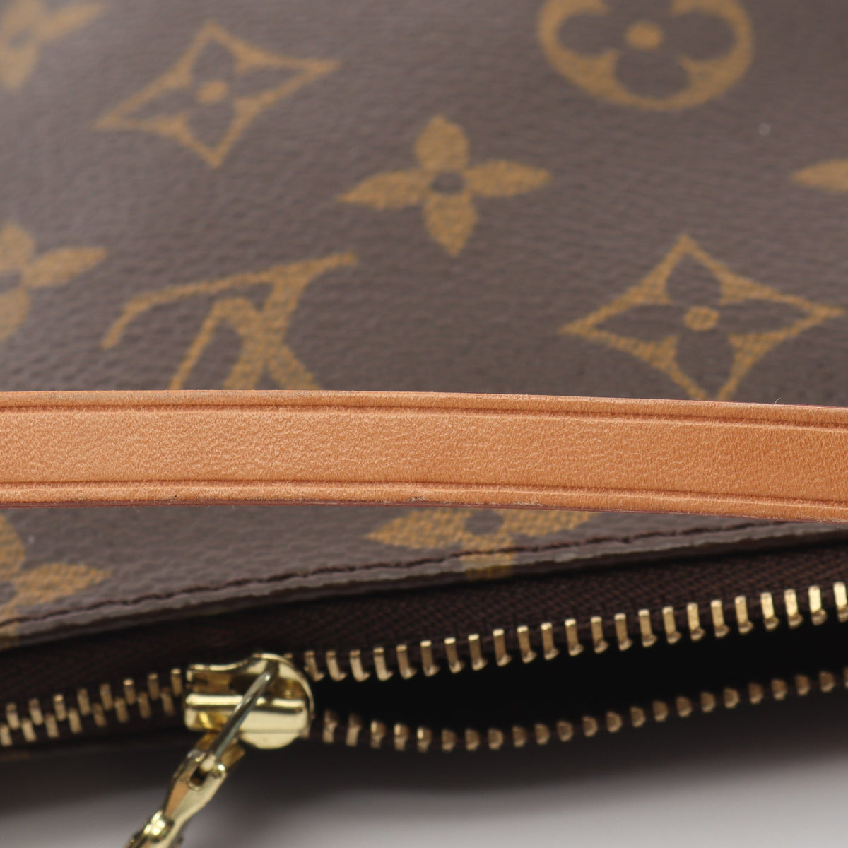 ポシェットアクセソワール モノグラム ハンドバッグ PVC レザー ブラウン ルイヴィトン バッグ LOUIS VUITTON