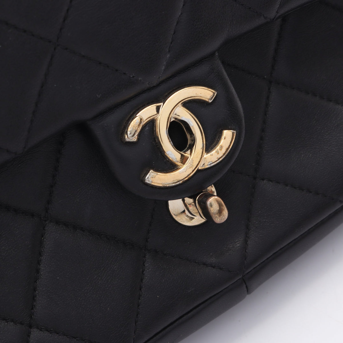 マトラッセ 2WAY チェーンショルダーバッグ ラムスキン ブラック ゴールド金具 シャネル バッグ CHANEL