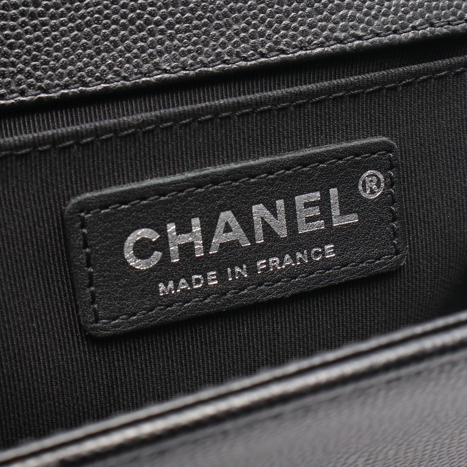 ボーイシャネル チェーンショルダーバッグ キャビアスキン ブラック シルバー金具 シャネル バッグ CHANEL