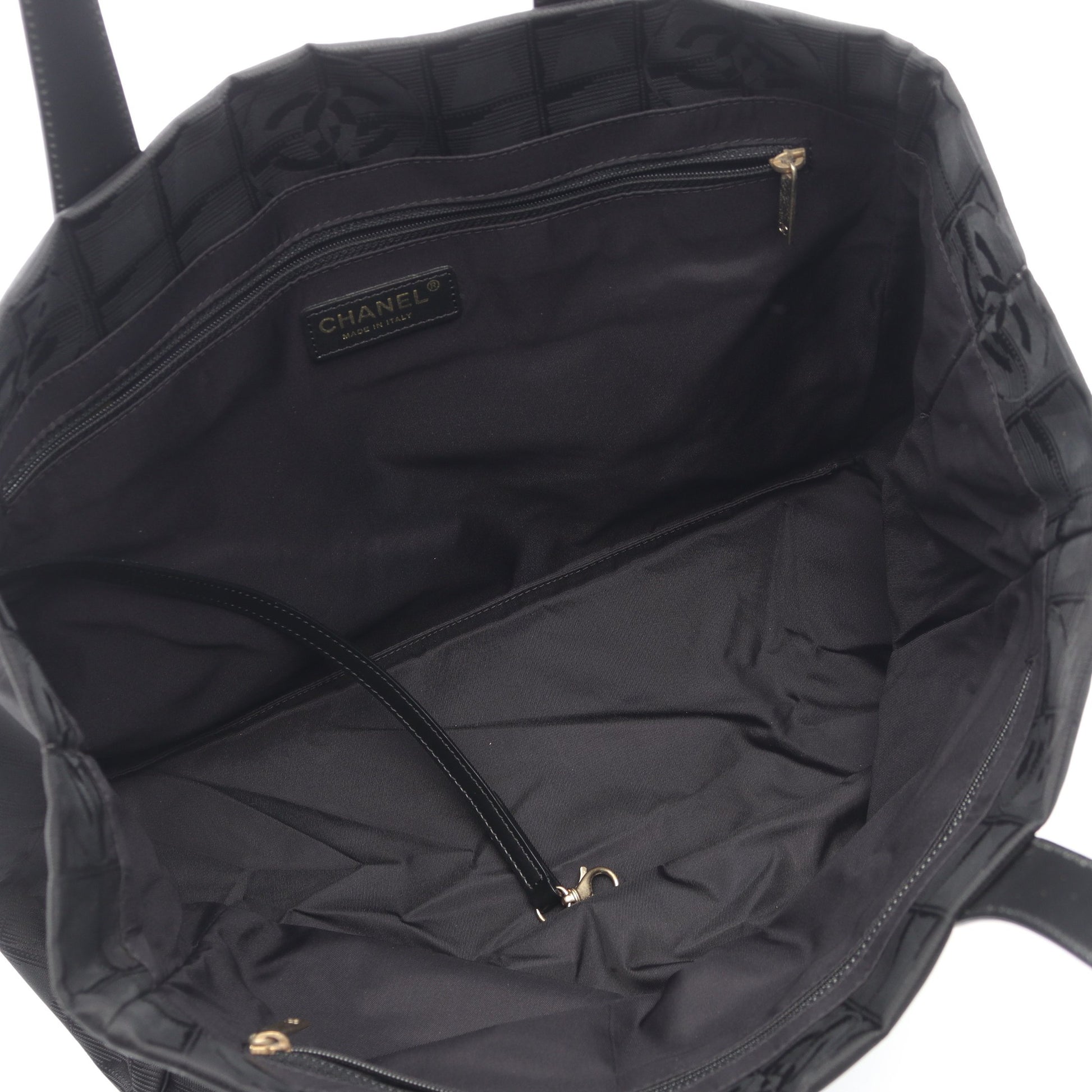 ニュートラベルラインMM ハンドバッグ トートバッグ ナイロンキャンバス レザー ブラック ゴールド金具 シャネル バッグ CHANEL