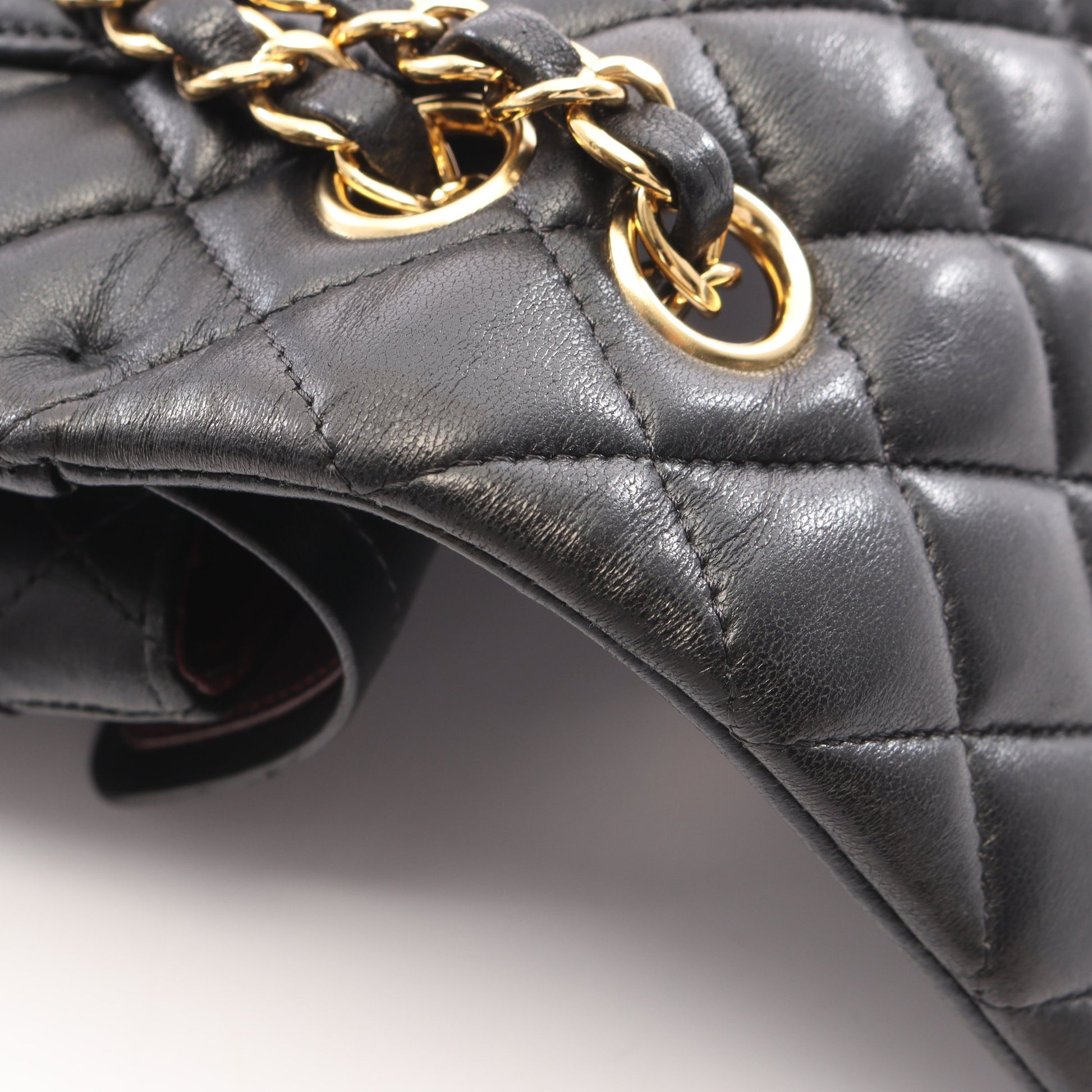マトラッセ Wフラップ Wチェーンショルダーバッグ ラムスキン ブラック ゴールド金具 シャネル バッグ CHANEL