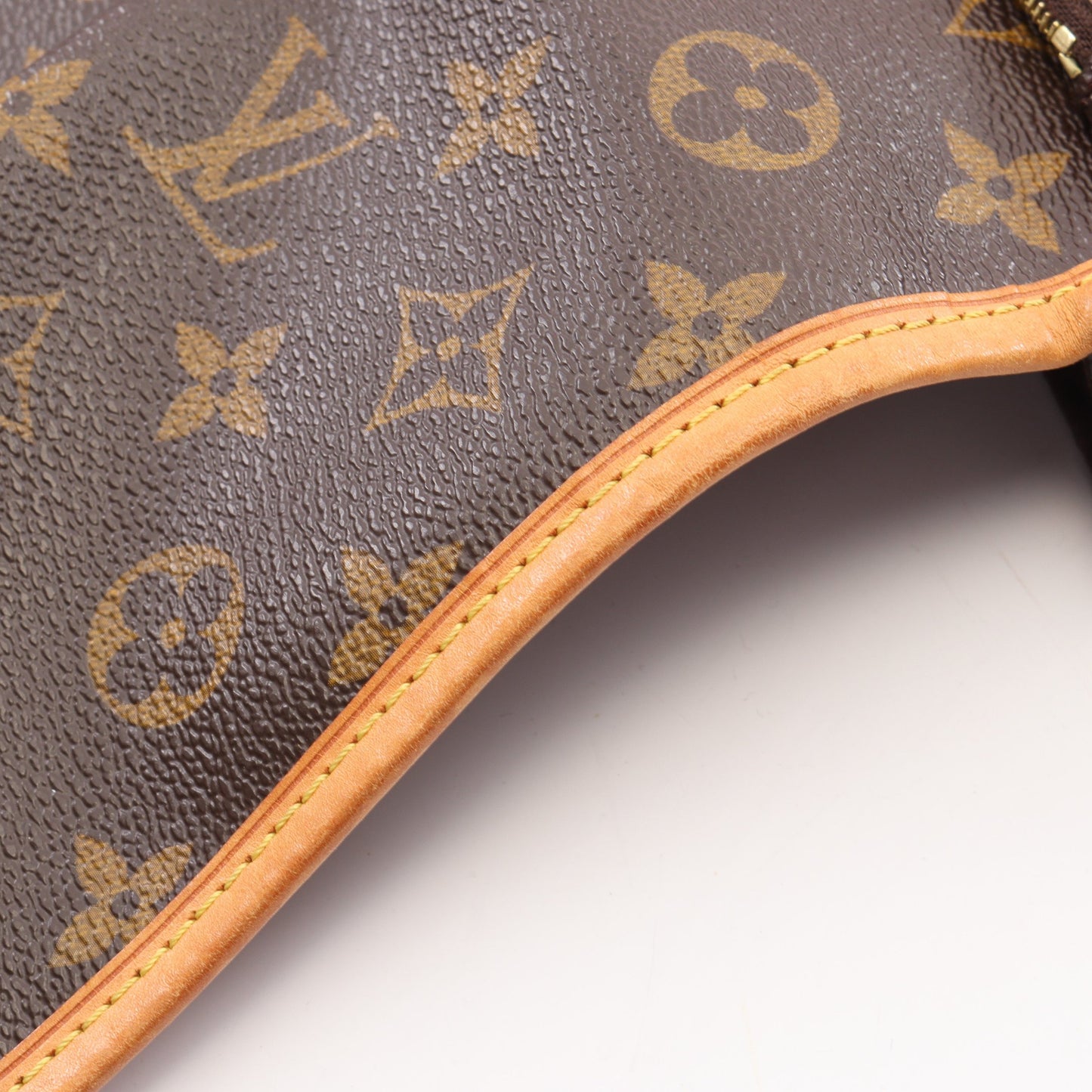 メニルモンタンMM モノグラム ショルダーバッグ PVC レザー ブラウン ルイヴィトン バッグ LOUIS VUITTON