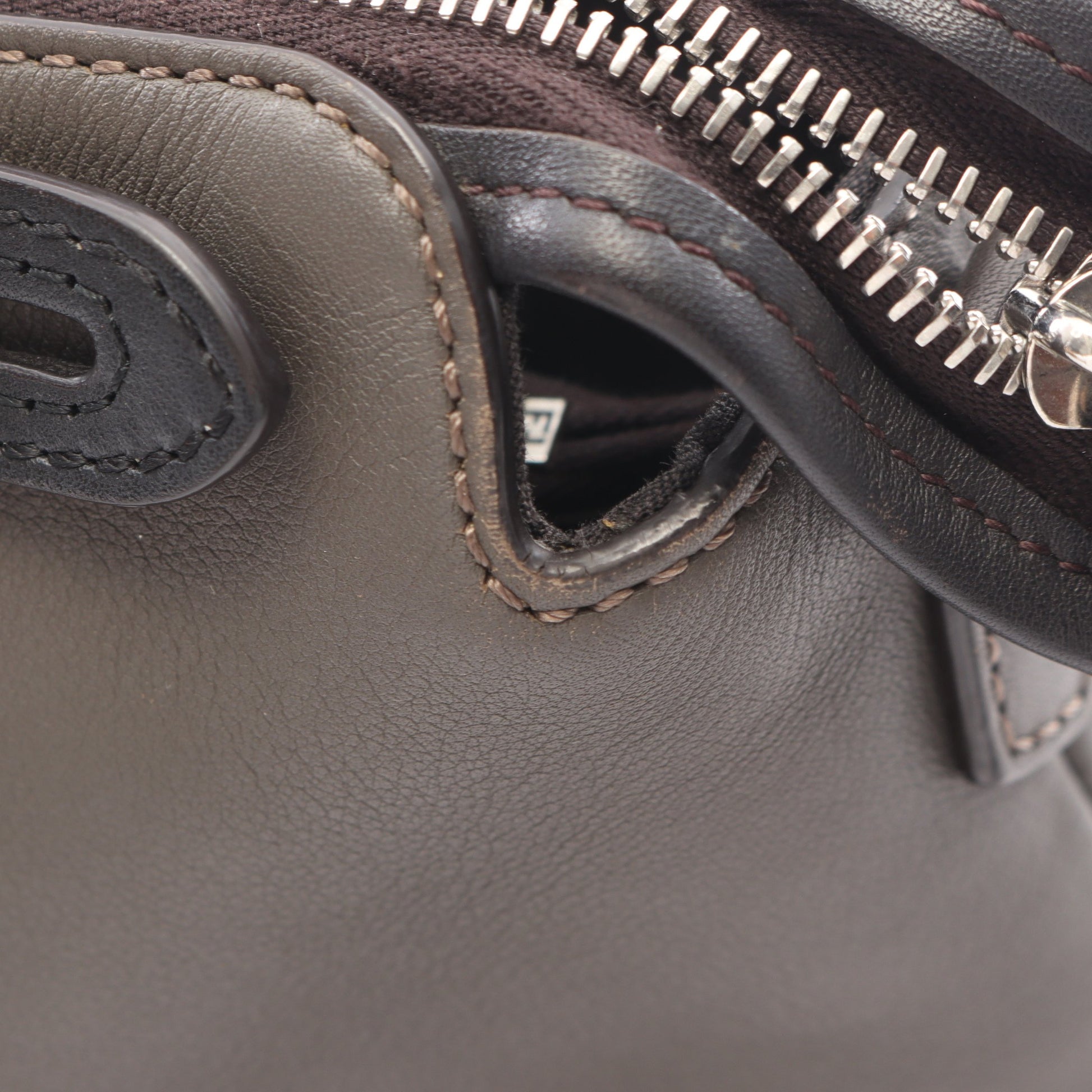 BY THE WAY MEDIUM バイザウェイ ミディアム 2WAY ハンドバッグ レザー グレーブラウン ブラック フェンディ バッグ FENDI
