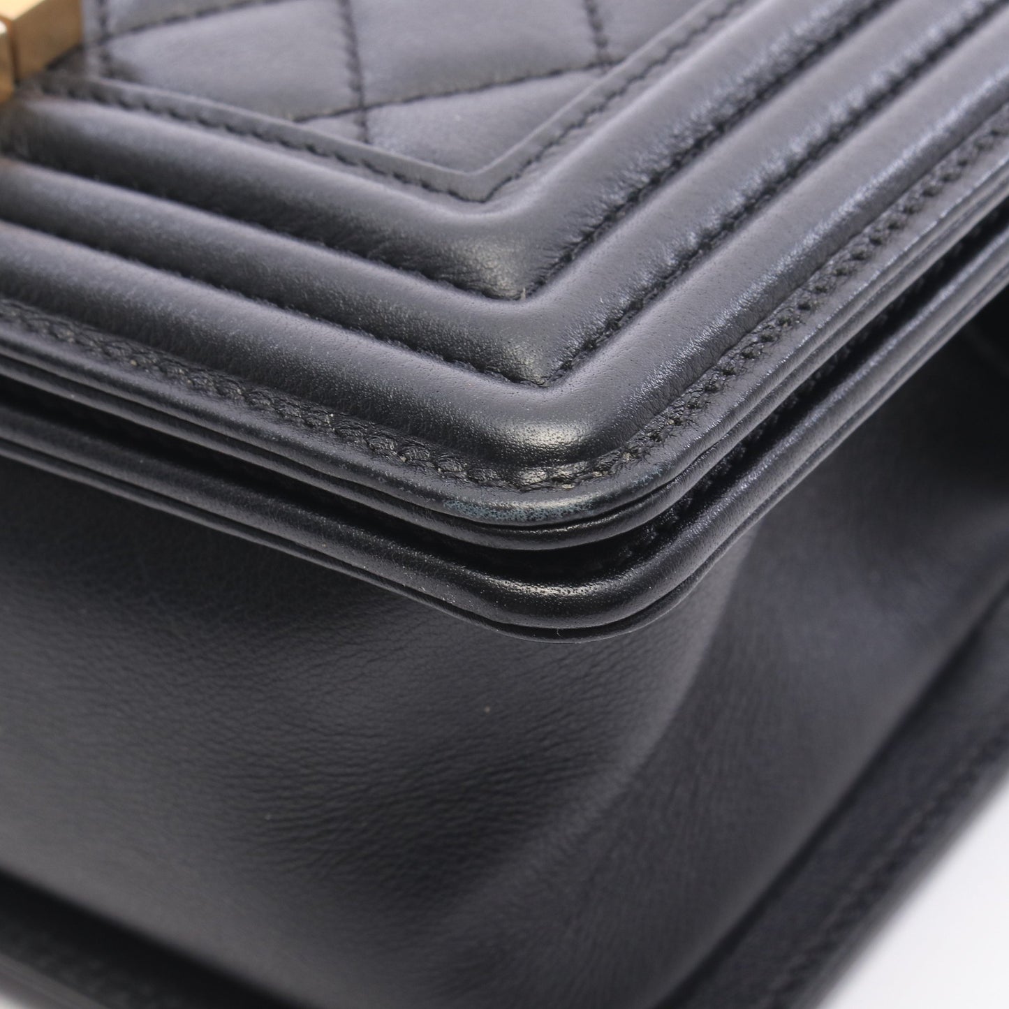 ボーイシャネル チェーンショルダーバッグ レザー ブラック ゴールド金具 シャネル