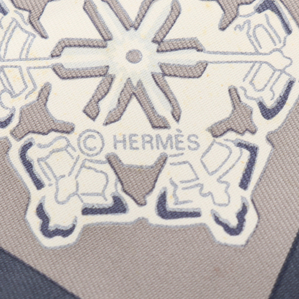 カレ90 FEUX DE L'HIVER スカーフ シルク ブルーグレー マルチカラー エルメス 財布・小物 HERMES