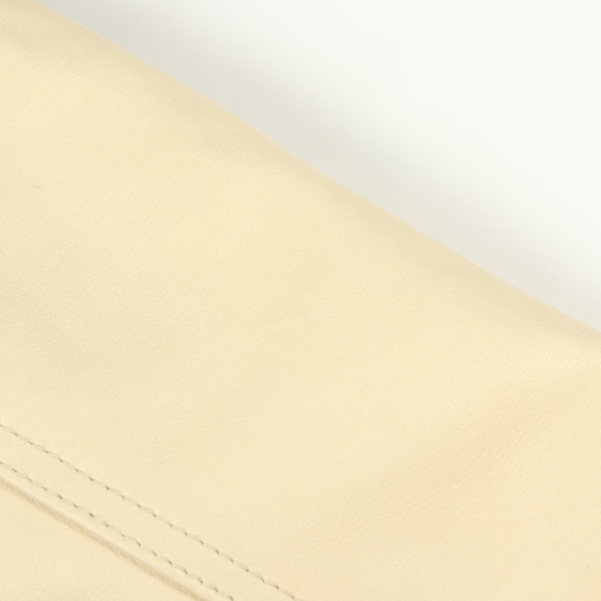 25SS ルーズ トリオンフ テディ トレイルウォッシュ デニム スタジャン コットン レザー ブルー ベージュ セリーヌ アウター CELINE
