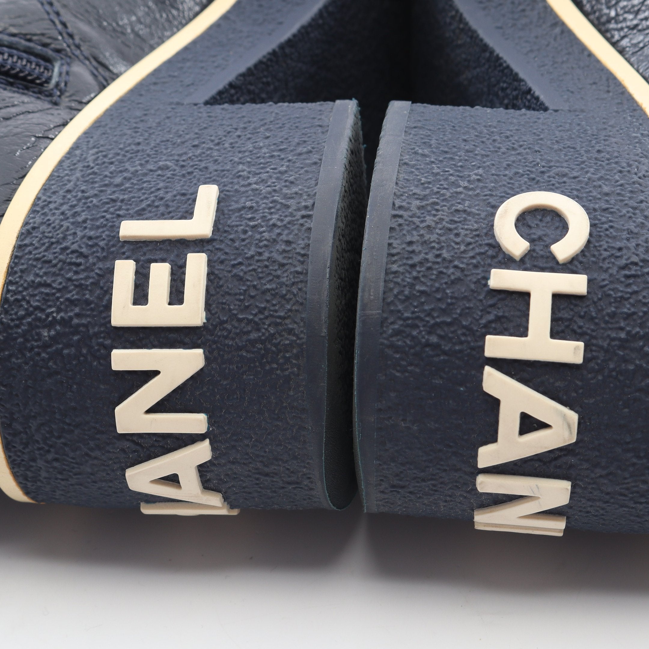 最終価格　CHANEL ブーツ　ネイビー　38 1/2サイズ　ココマーク ココマーク サイドジップ レースアップ ブーツ レザー ネイビー