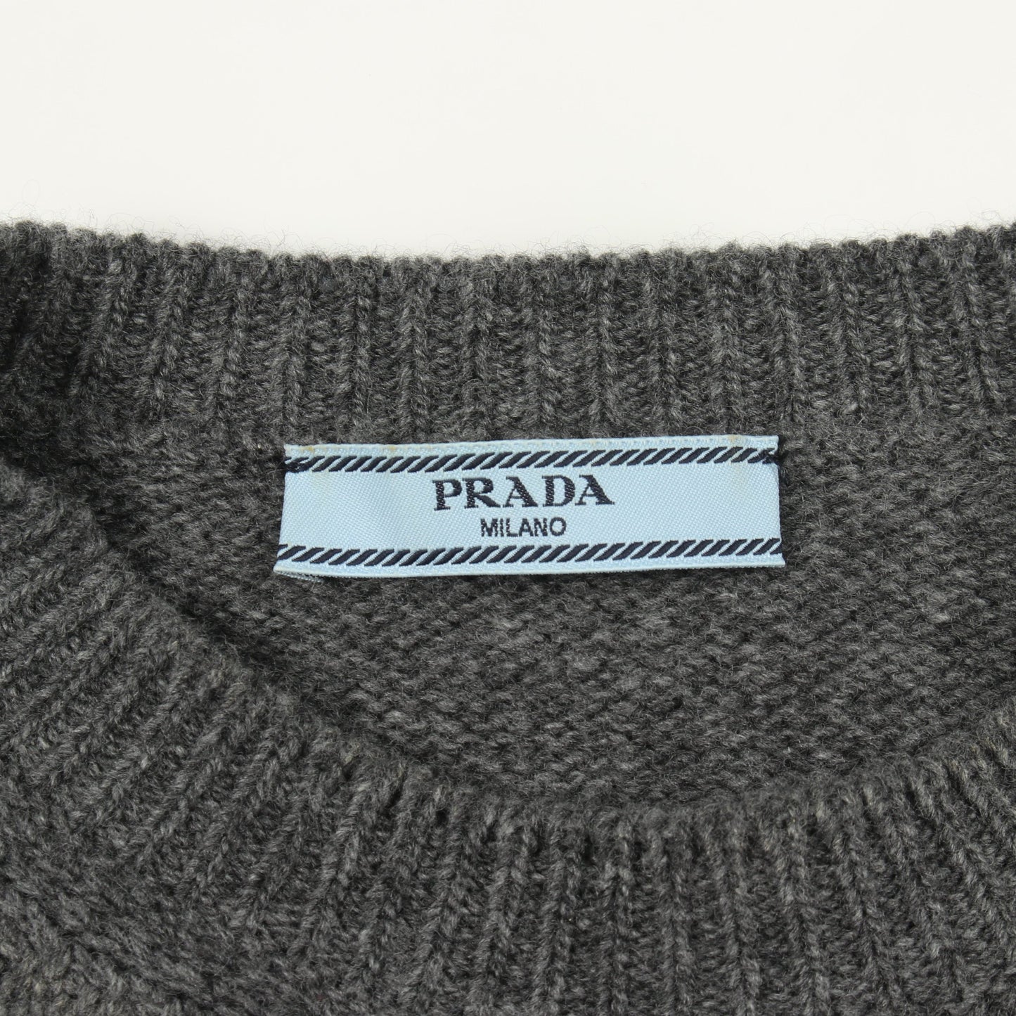 ロゴ刺繍 半袖 ショート丈 ニット ウール カシミヤ グレー プラダ