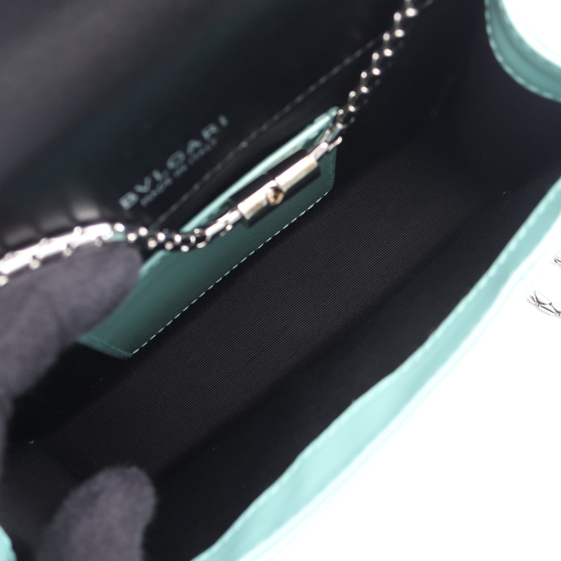 セルペンティ フォーエバー チェーンショルダーバッグ エナメルレザー ターコイズブルー ブルガリ バッグ BVLGARI