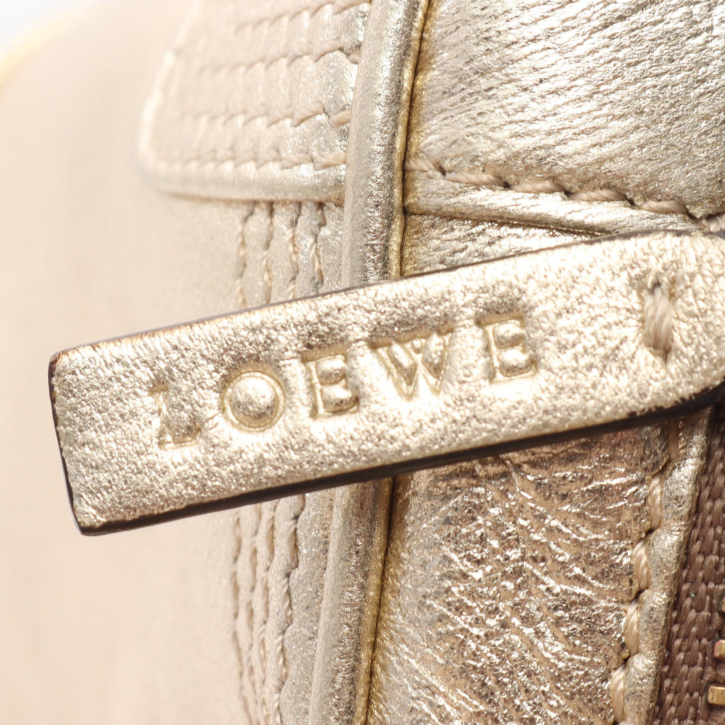 アマソナ マイクロ ミニ キーリング付き ハンドバッグ レザー シャンパンゴールド ロエベ バッグ LOEWE