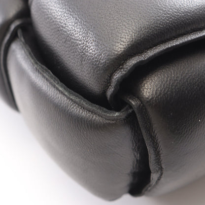 パデッド カセット ショルダーバッグ レザー ブラック ボッテガヴェネタ バッグ BOTTEGA VENETA