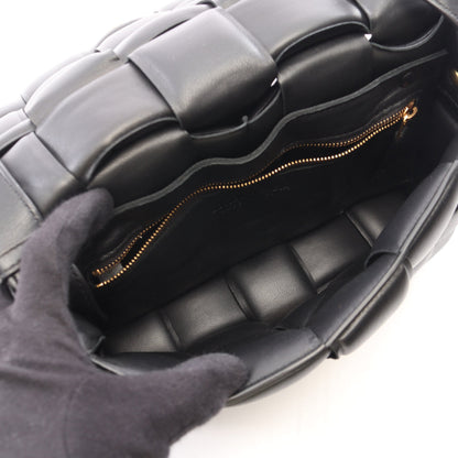 パデッド カセット ショルダーバッグ レザー ブラック ボッテガヴェネタ バッグ BOTTEGA VENETA