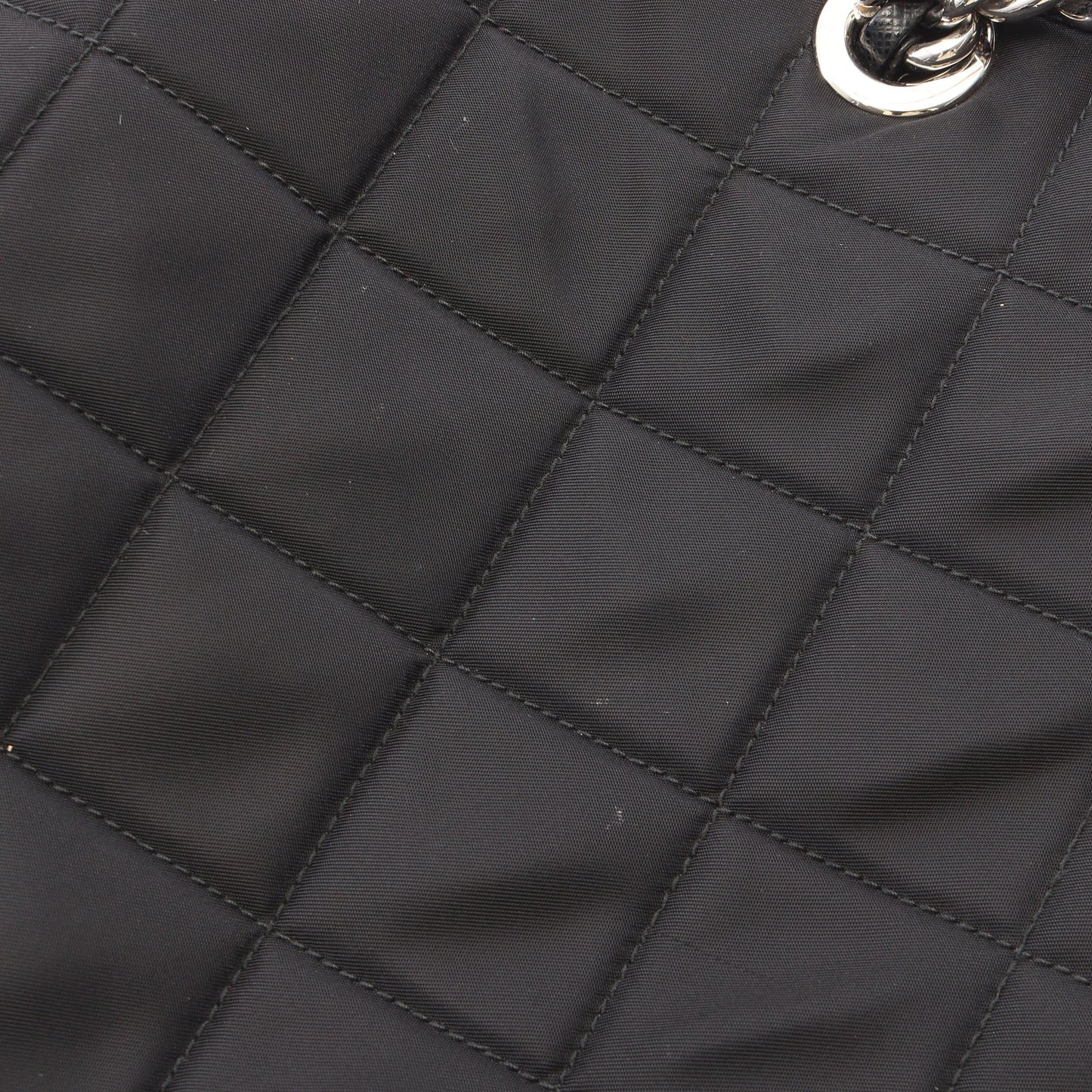 TESSUTO IMPUNTU チェーンショルダーバッグ ナイロン サフィアーノレザー ブラック プラダ バッグ PRADA