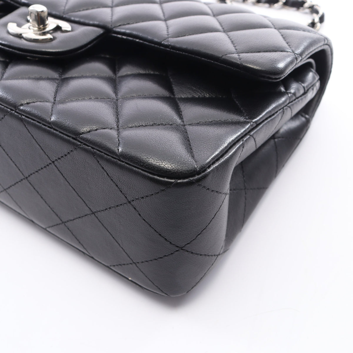 マトラッセ Wフラップ Wチェーンショルダーバッグ ラムスキン ブラック シルバー金具 シャネル バッグ CHANEL