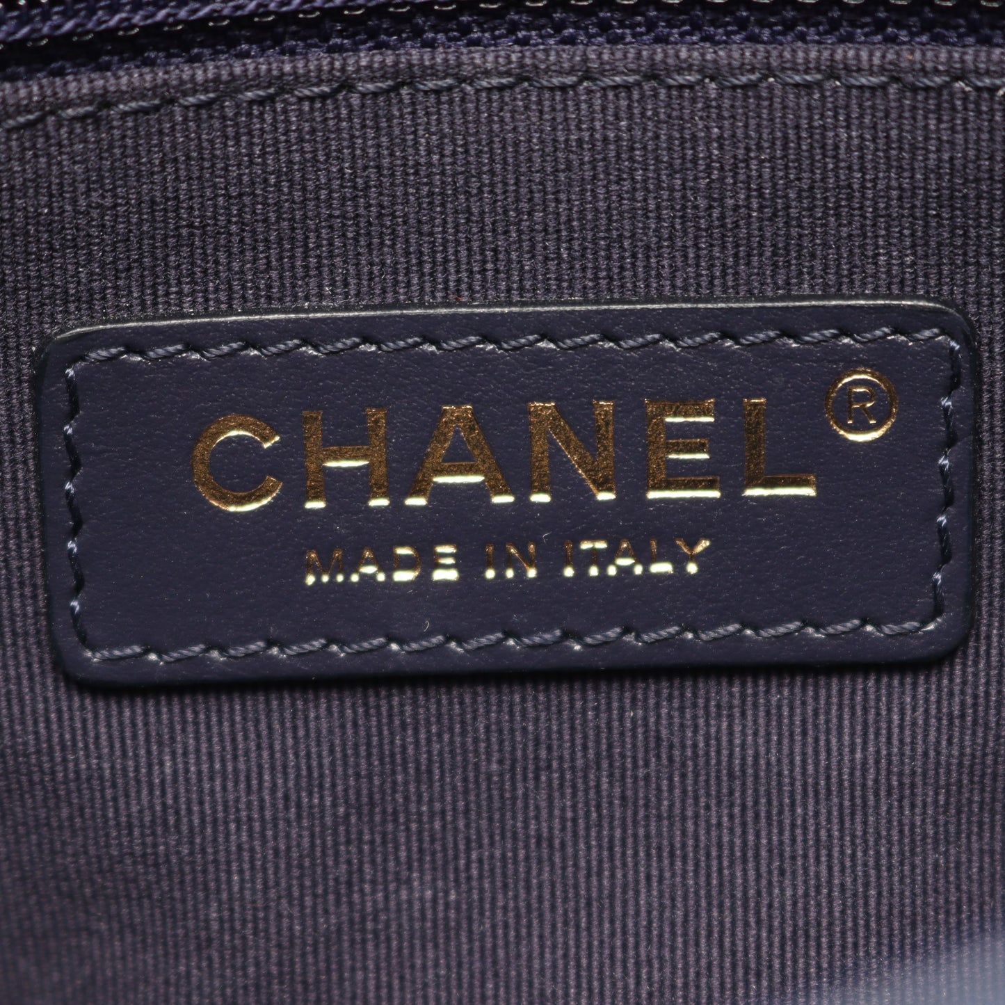 マトラッセ チェーンショルダーバッグ キャビアスキン ネイビー ゴールド金具 シャネル バッグ CHANEL