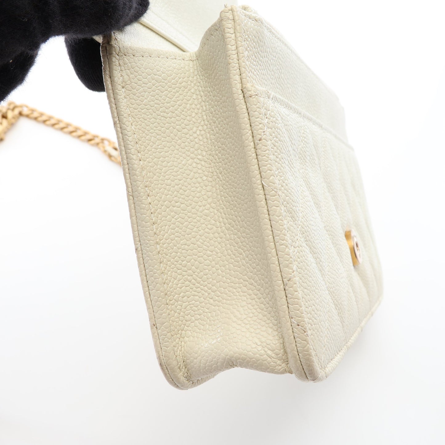 マトラッセ ショルダーウォレット キャビアスキン アイボリー ゴールド金具 シャネル バッグ CHANEL