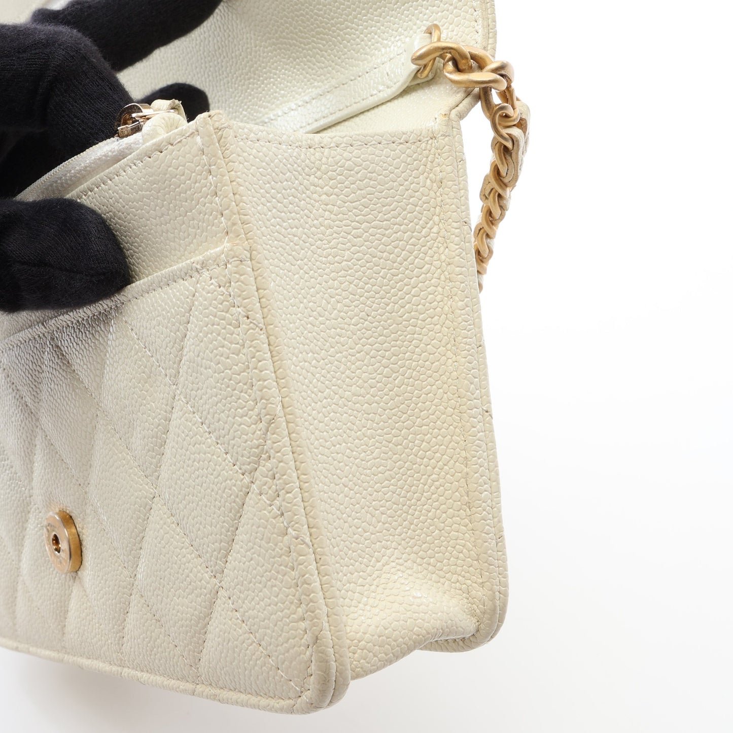 マトラッセ ショルダーウォレット キャビアスキン アイボリー ゴールド金具 シャネル バッグ CHANEL
