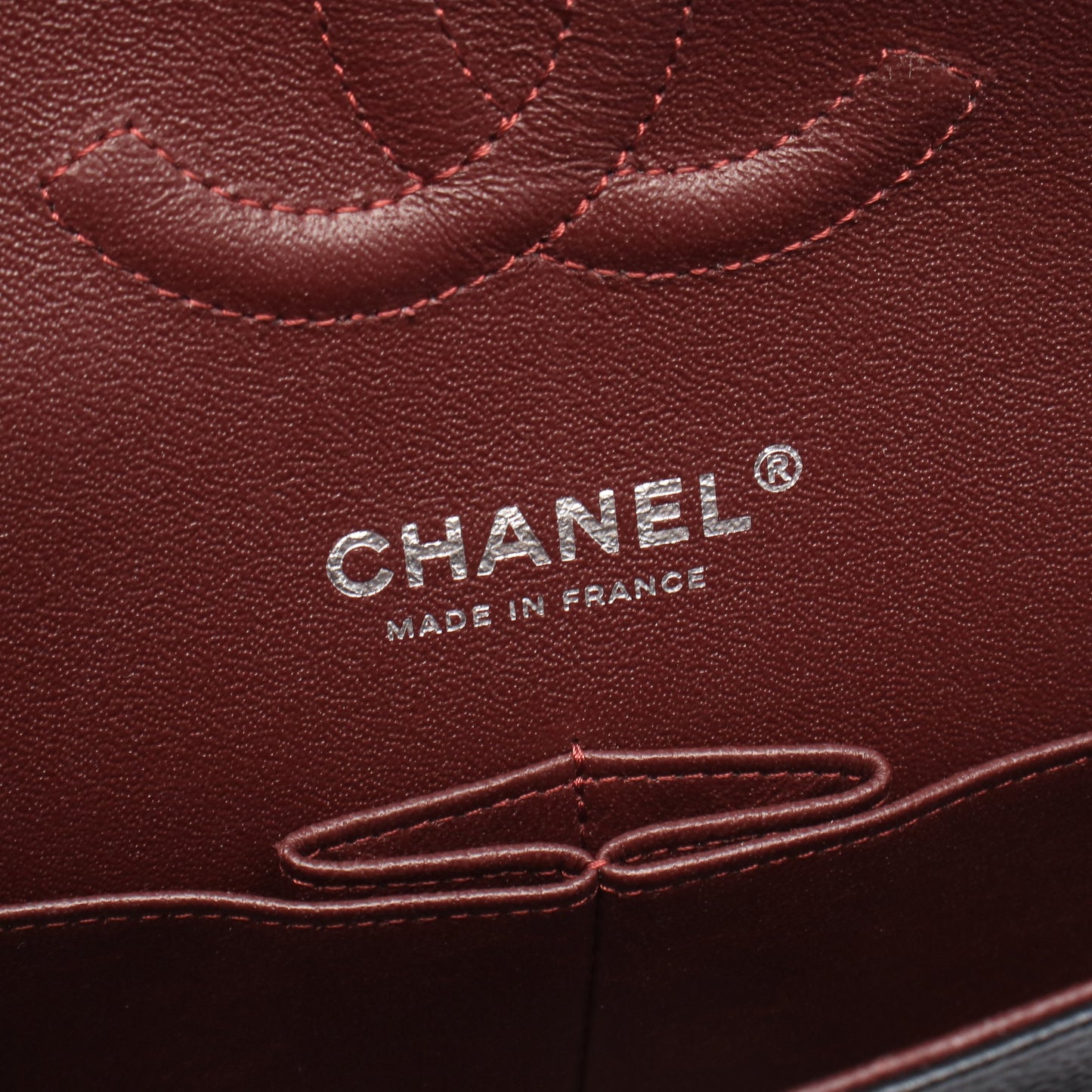 マトラッセ Wフラップ Wチェーンショルダーバッグ キャビアスキン ブラック シルバー金具 シャネル バッグ CHANEL