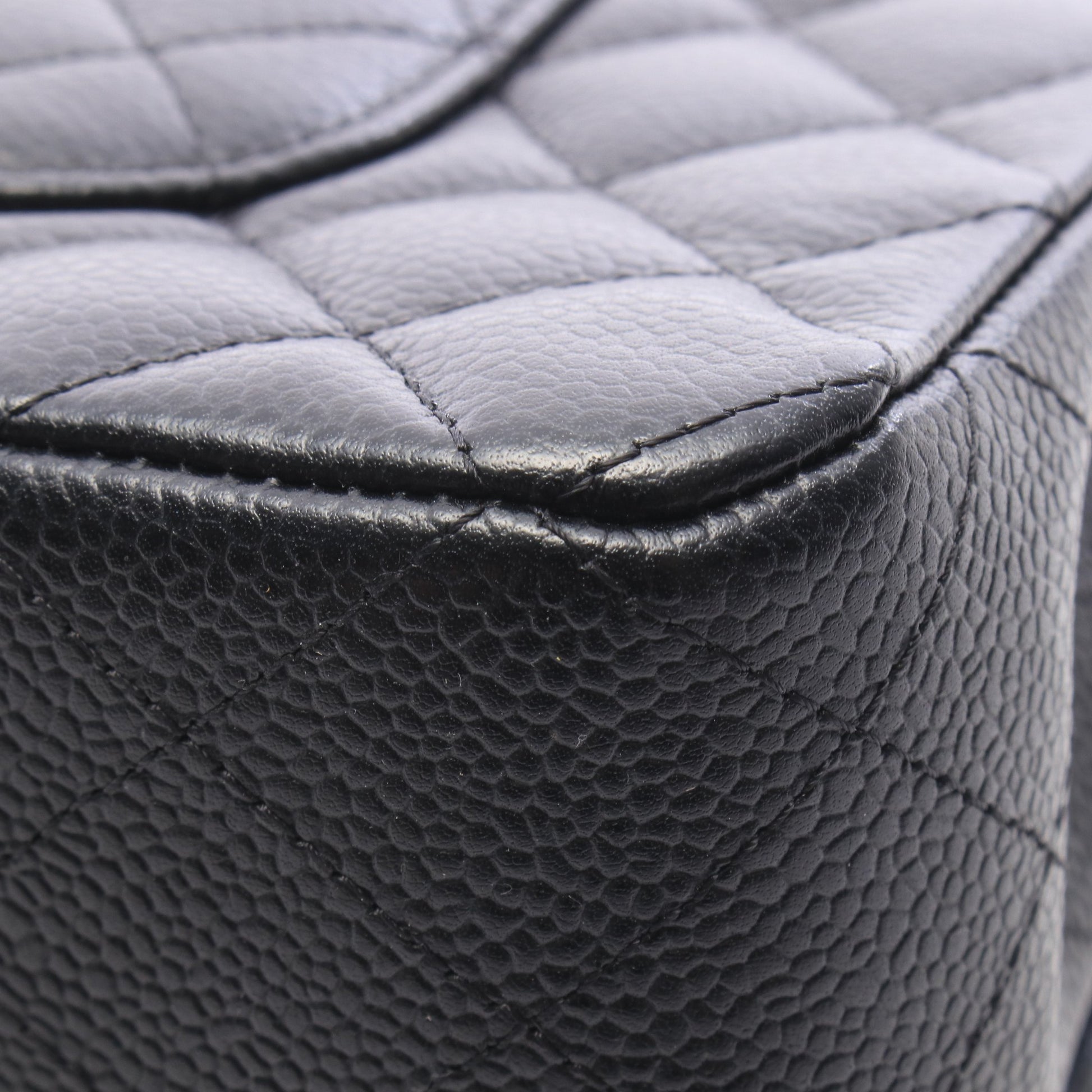 マトラッセ Wフラップ Wチェーンショルダーバッグ キャビアスキン ブラック シルバー金具 シャネル バッグ CHANEL