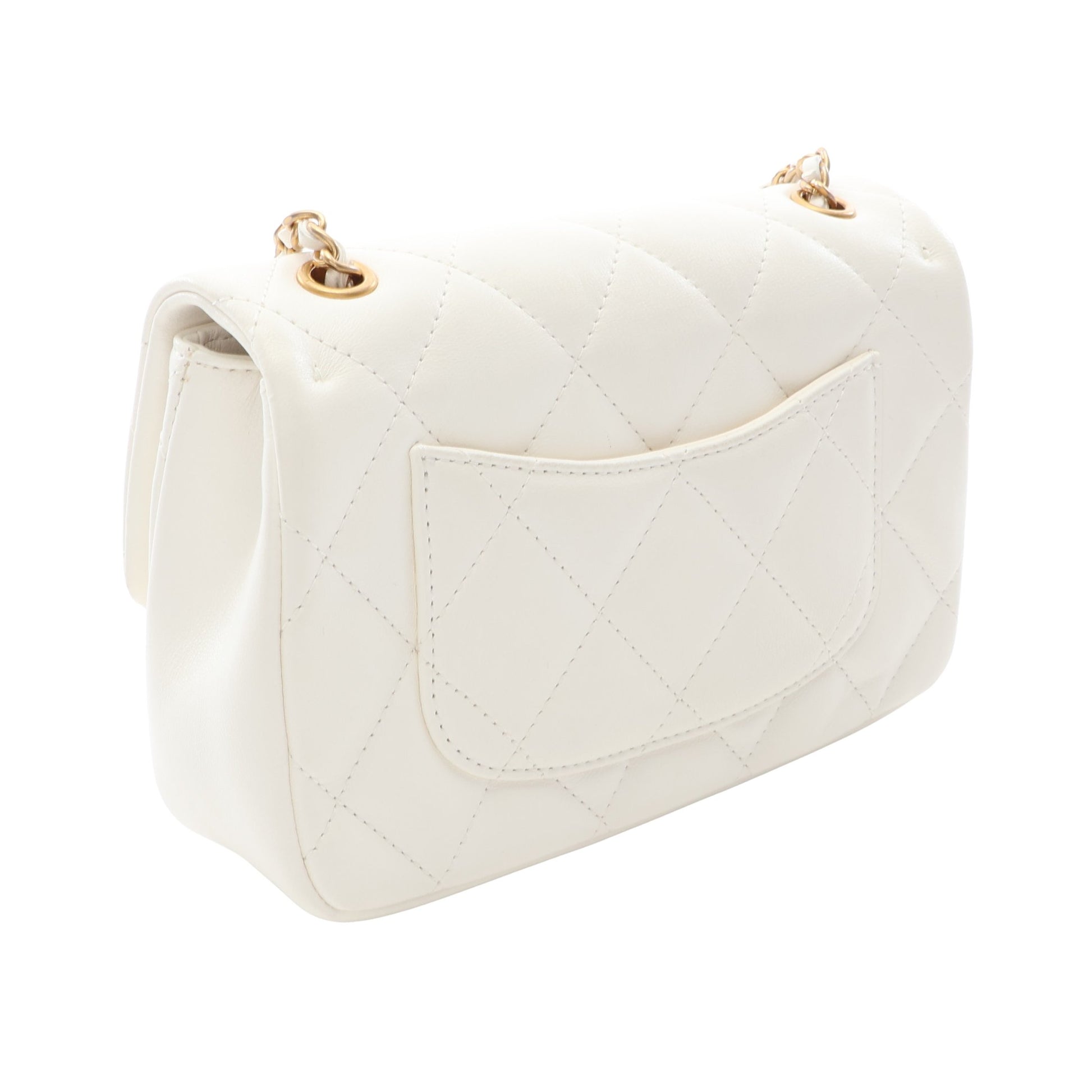 ミニマトラッセ チェーンショルダーバッグ ラムスキン ホワイト ゴールド金具 シャネル バッグ CHANEL