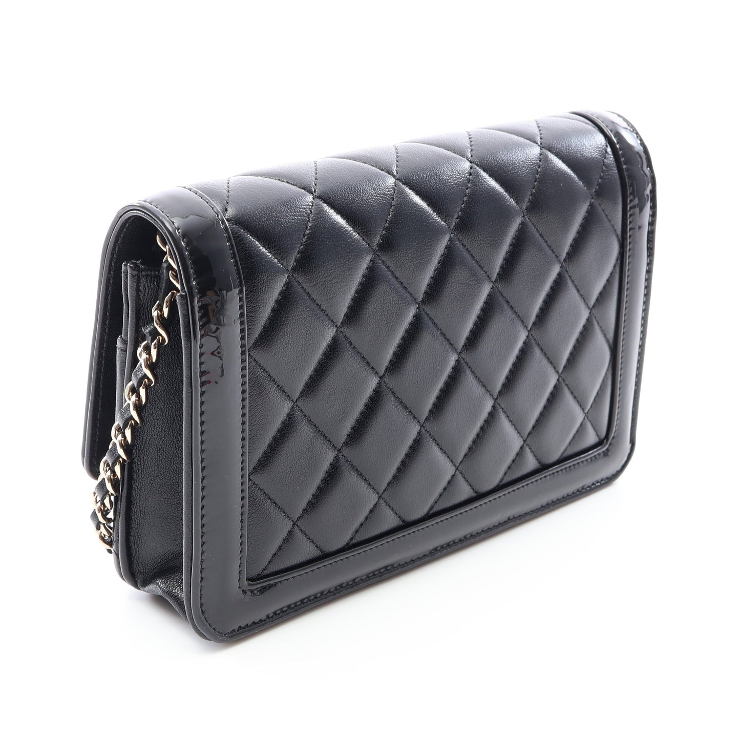 マトラッセ チェーンウォレット ラムスキン エナメルレザー ブラック ゴールド金具 シャネル バッグ CHANEL