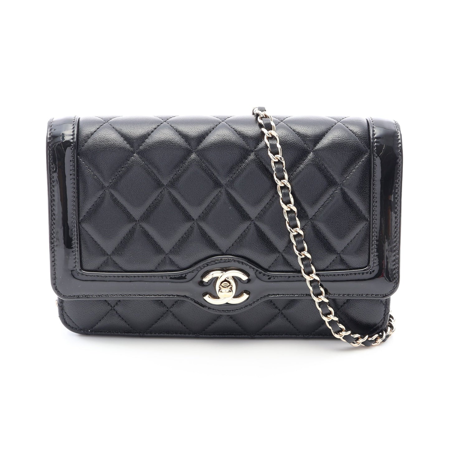 マトラッセ チェーンウォレット ラムスキン エナメルレザー ブラック ゴールド金具 シャネル バッグ CHANEL
