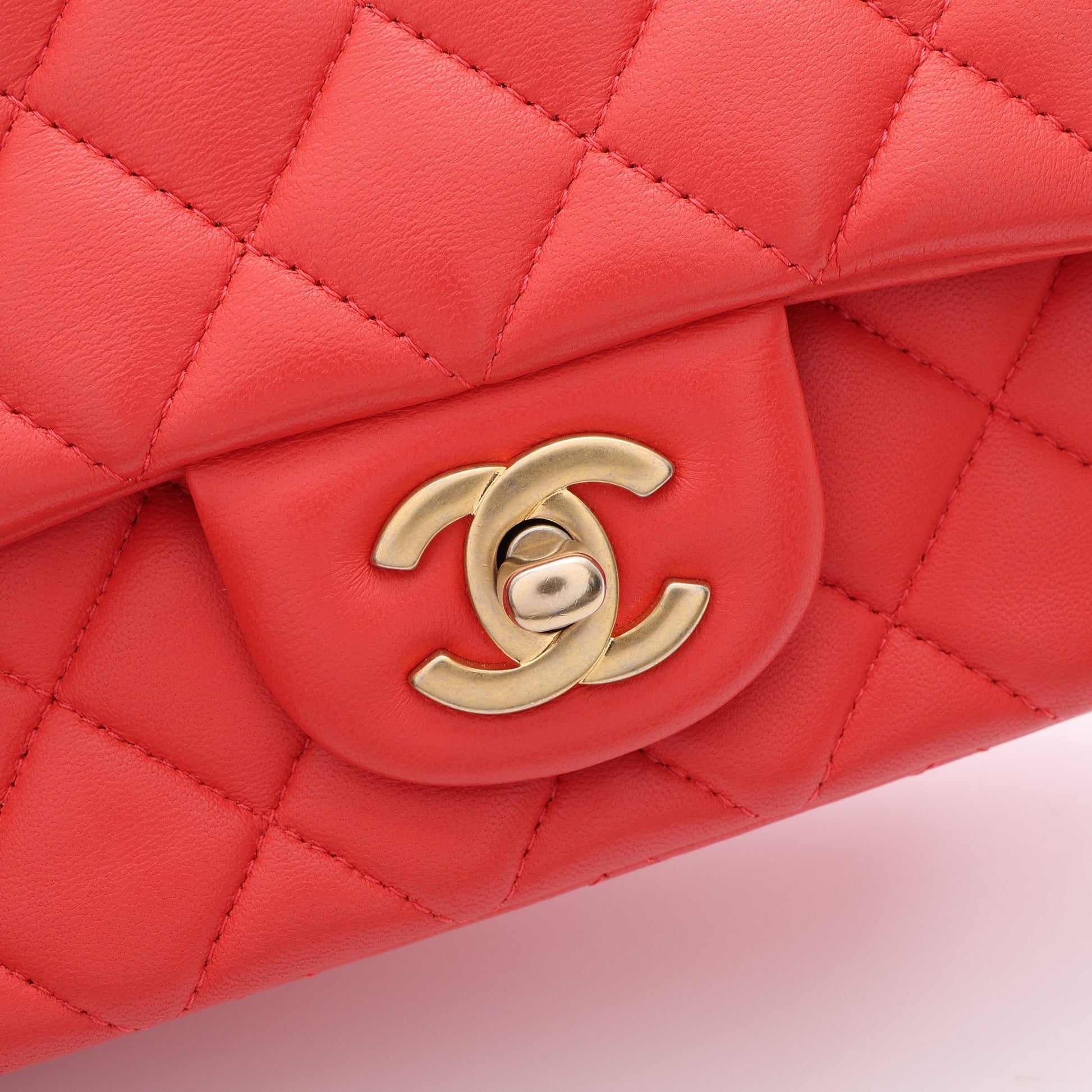 ミニマトラッセ20 チェーンショルダーバッグ ラムスキン オレンジレッド ゴールド金具 シャネル バッグ CHANEL
