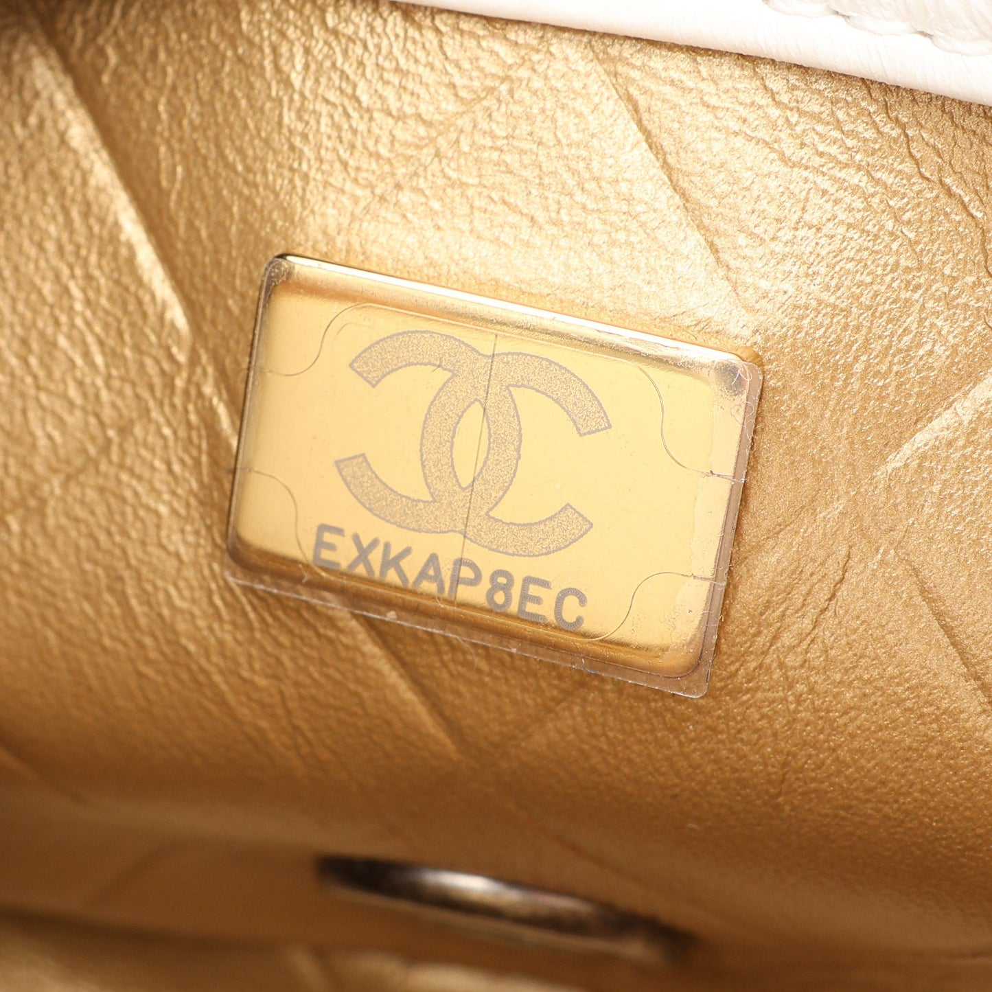 マトラッセ チェーンショルダーバッグ ラムスキン ホワイト コンビ金具 シャネル バッグ CHANEL