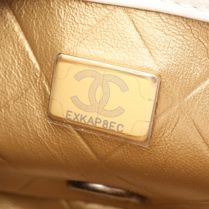 マトラッセ チェーンショルダーバッグ ラムスキン ホワイト コンビ金具 シャネル バッグ CHANEL