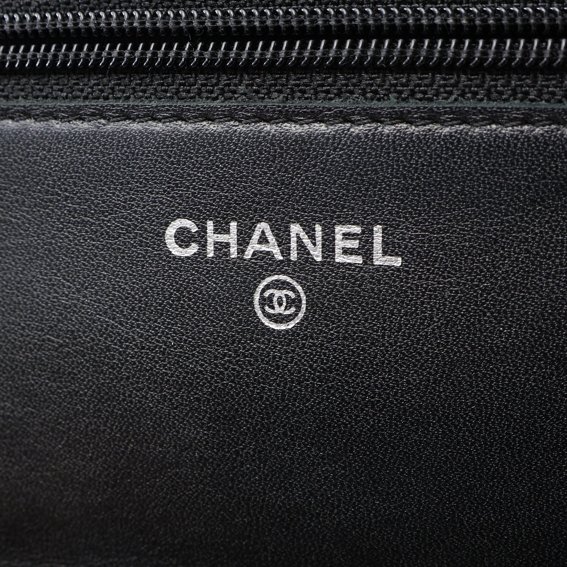 ココマーク チェーンウォレット キャビアスキン ブラック シルバー金具 シャネル バッグ CHANEL
