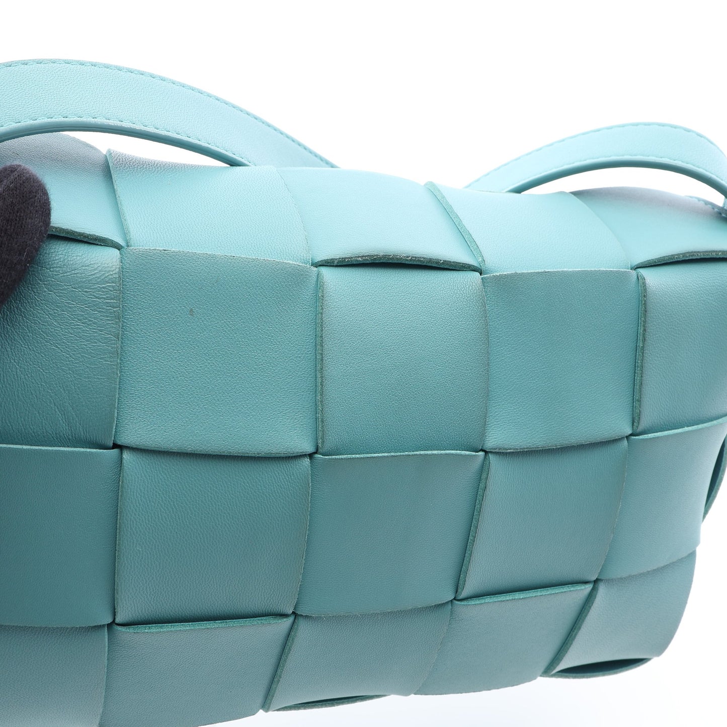 カセット マキシイントレチャート ショルダーバッグ レザー ライトブルー ボッテガヴェネタ バッグ BOTTEGA VENETA