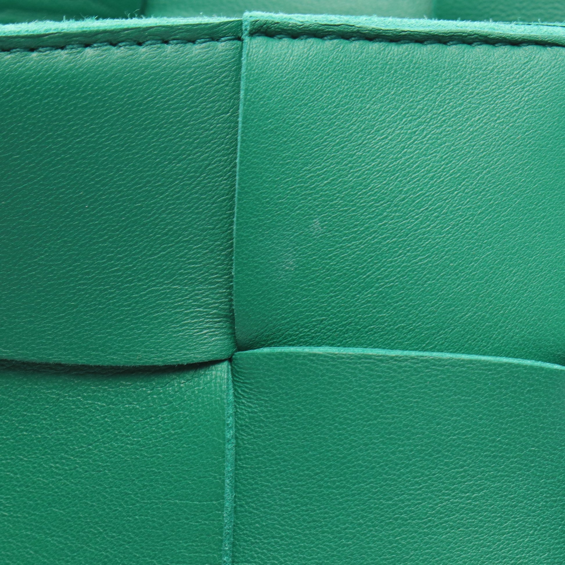 カセットバッグ ショルダーバッグ ラムスキン グリーン ボッテガヴェネタ バッグ BOTTEGA VENETA