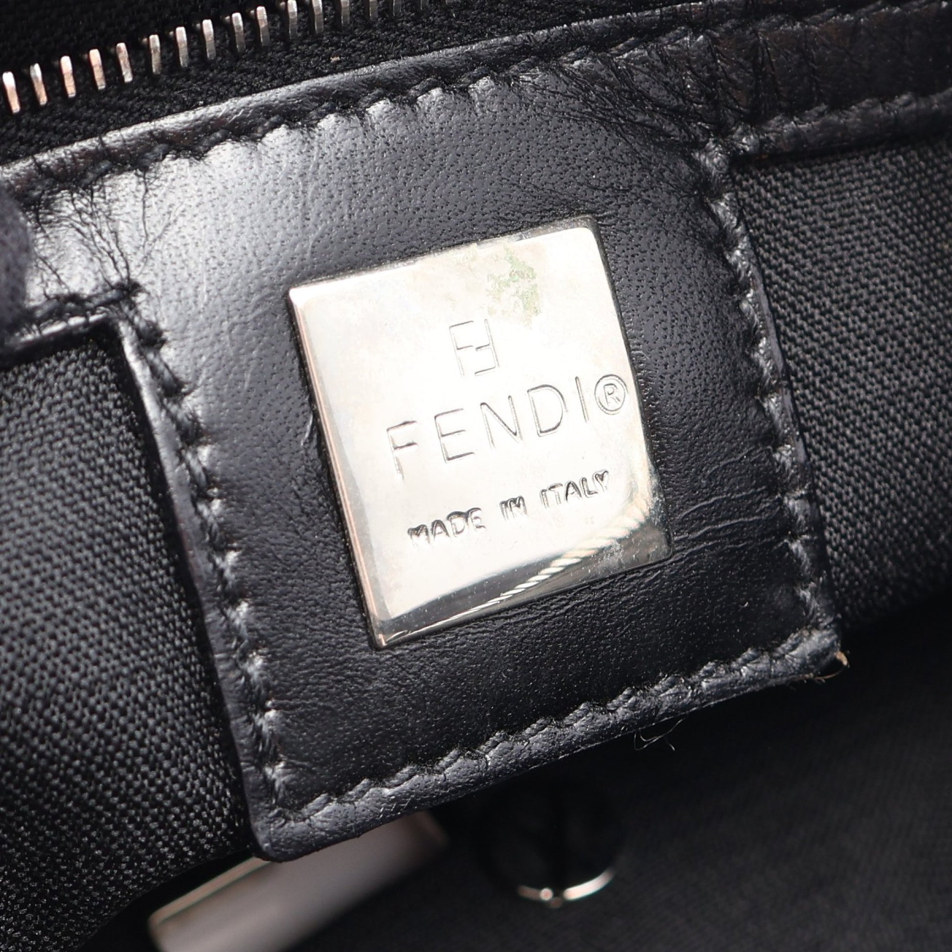 ズッカ ワンショルダーバッグ ナイロン レザー ブラック フェンディ バッグ FENDI