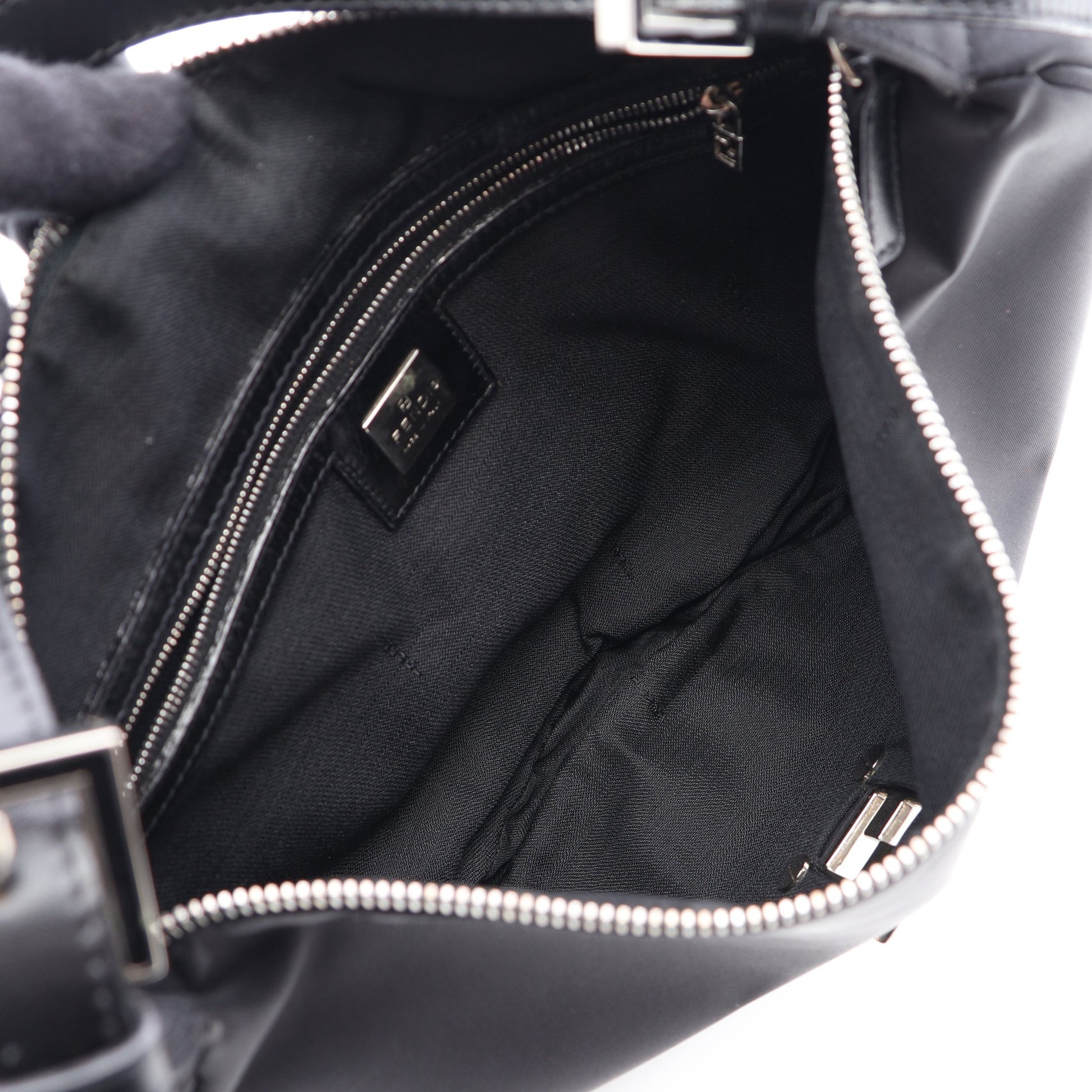 ズッカ ワンショルダーバッグ ナイロン レザー ブラック フェンディ バッグ FENDI