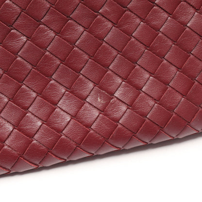 イントレチャート ショルダーバッグ レザー バーガンディ ボッテガヴェネタ バッグ BOTTEGA VENETA