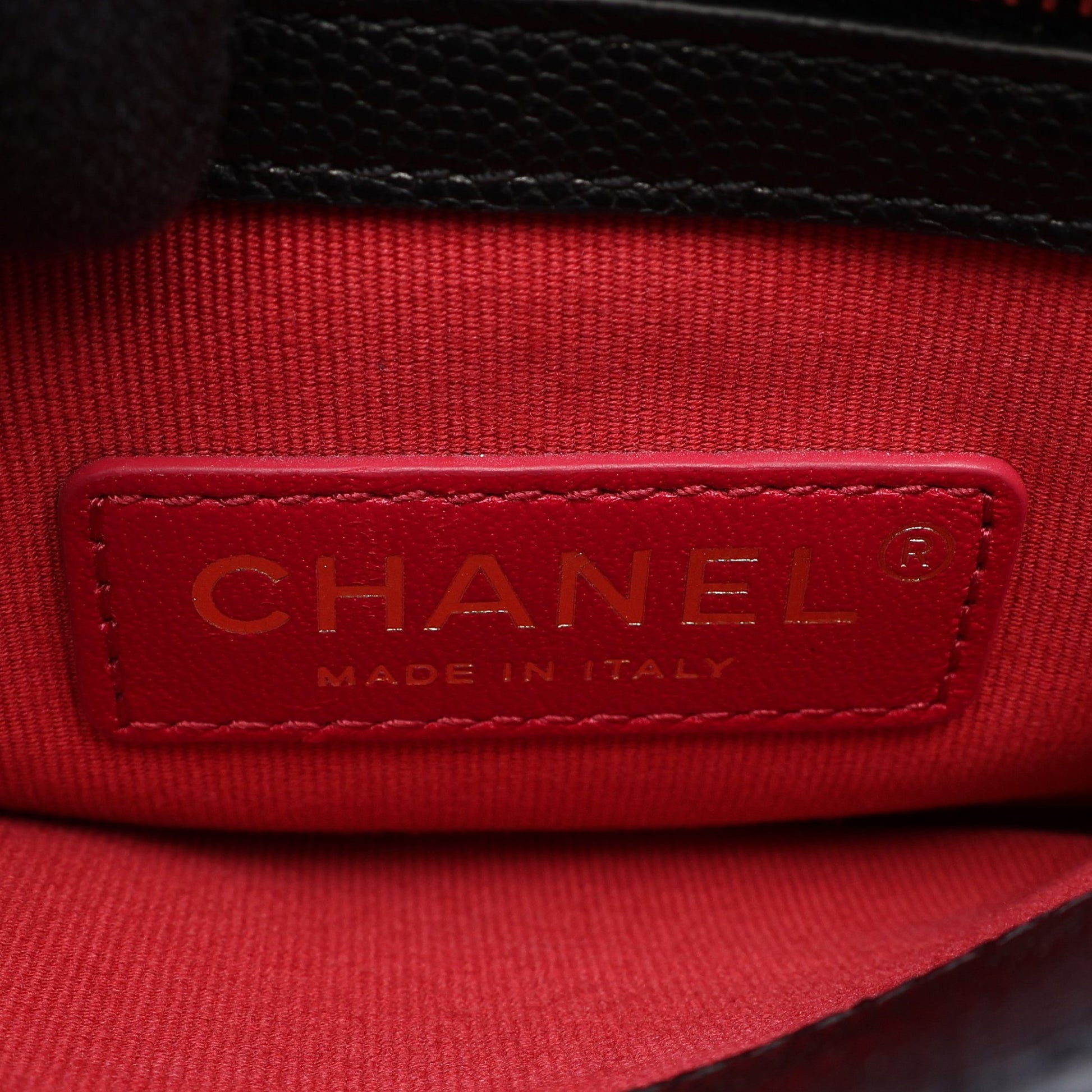 マトラッセ チェーンショルダーバッグ キャビアスキン ブラック ゴールド金具 シャネル バッグ CHANEL