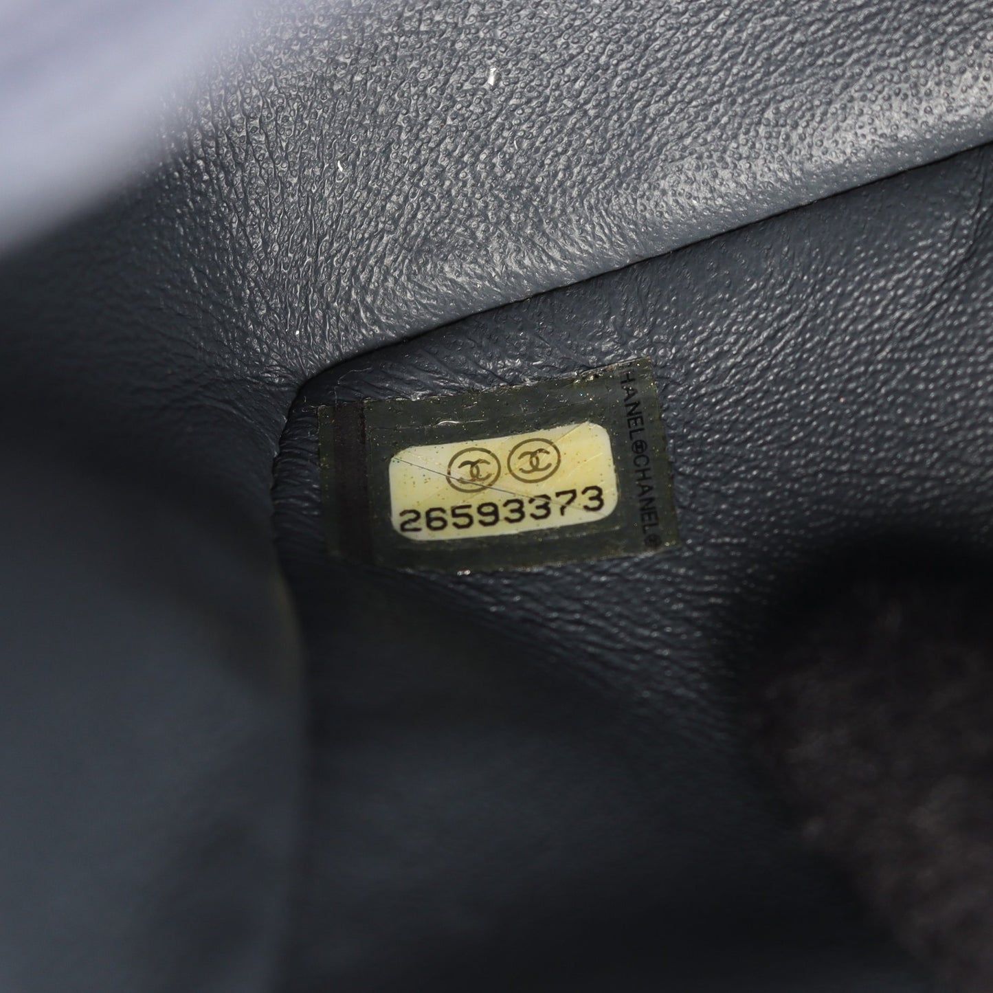 シェブロン Vステッチ ミニ 20 チェーンショルダーバッグ レザー ブルーグレー ゴールド金具 シャネル バッグ CHANEL
