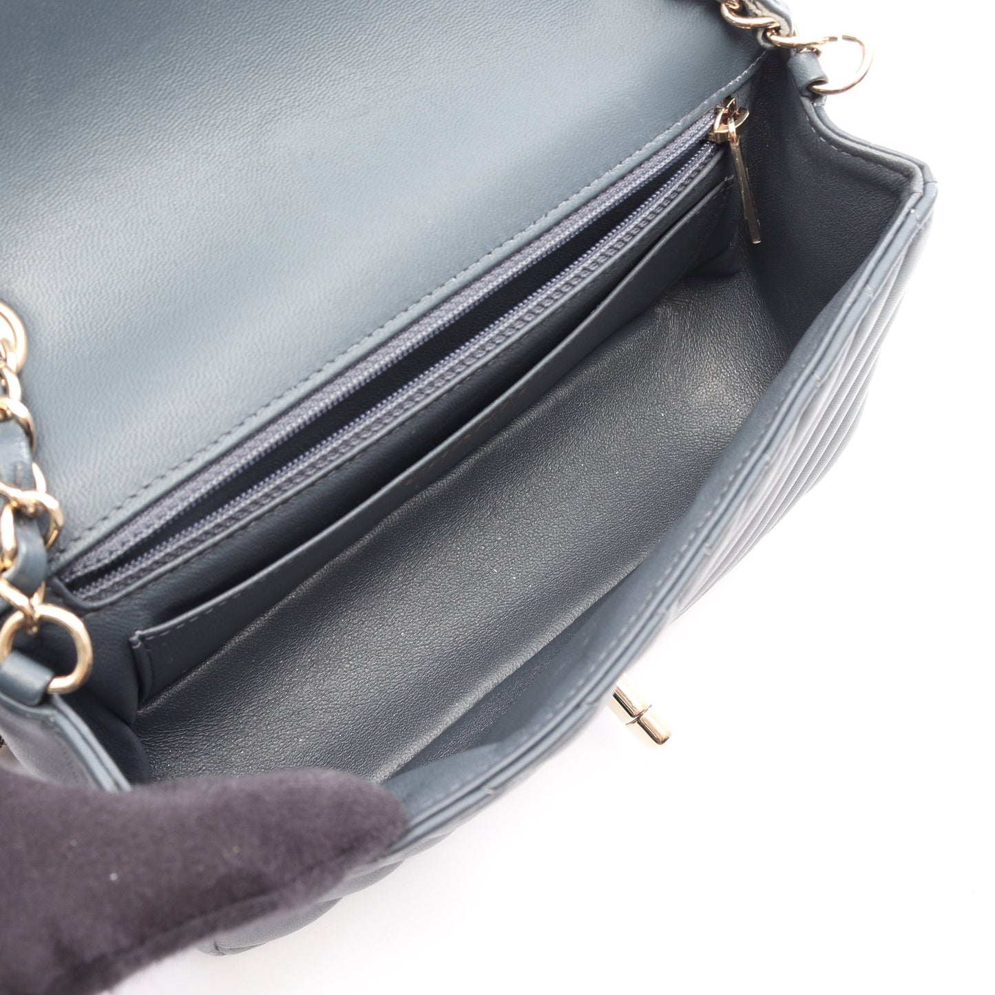 シェブロン Vステッチ ミニ 20 チェーンショルダーバッグ レザー ブルーグレー ゴールド金具 シャネル バッグ CHANEL
