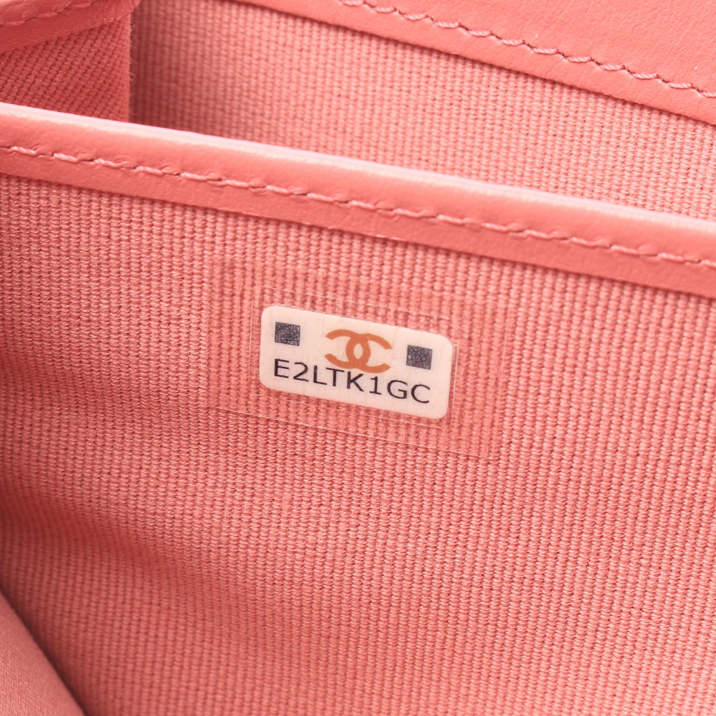 マトラッセ ラウンドファスナー長財布 キャビアスキン ピンク ゴールド金具 シャネル 財布・小物 CHANEL