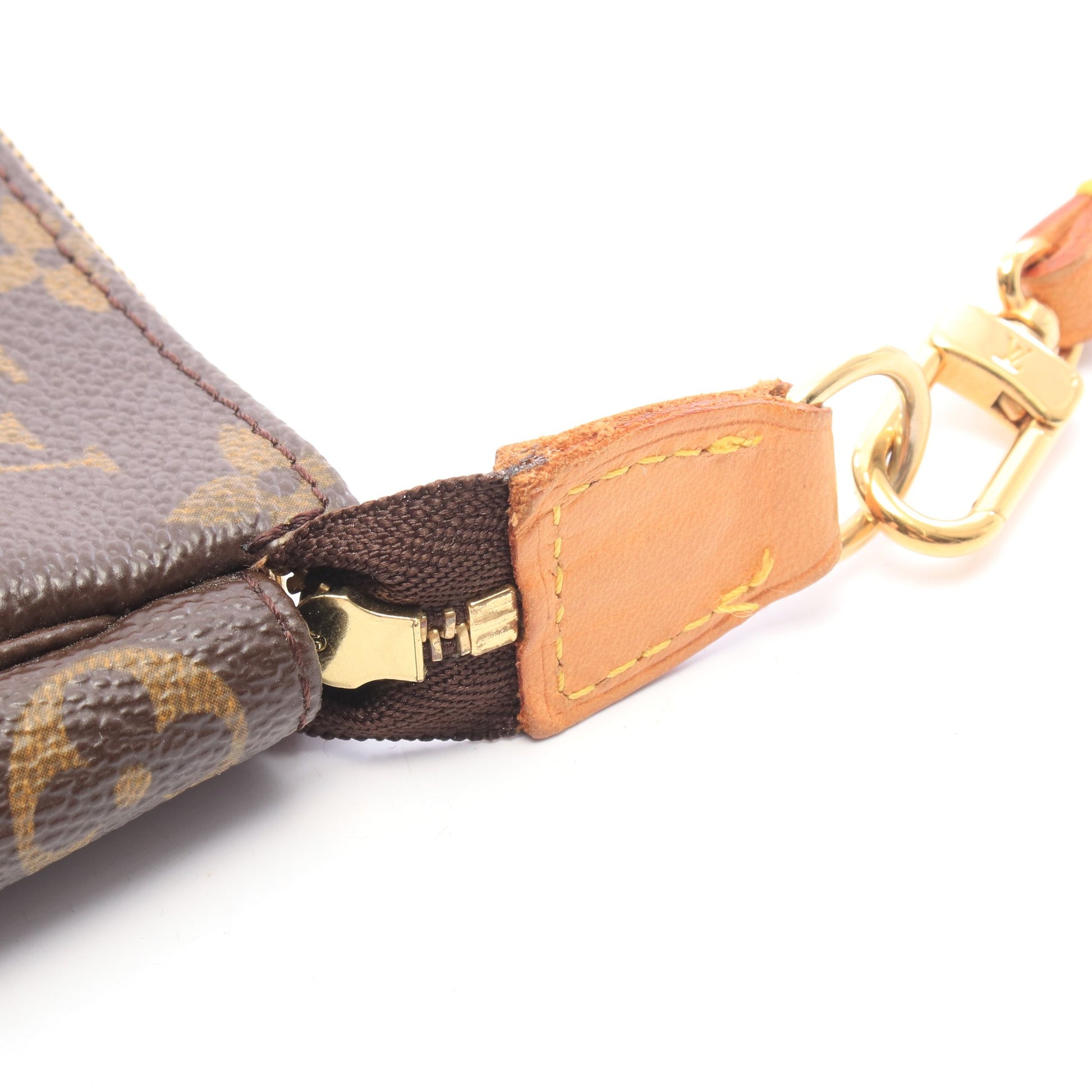 ポシェットアクセソワール モノグラム ハンドバッグ PVC レザー ブラウン ルイヴィトン バッグ LOUIS VUITTON