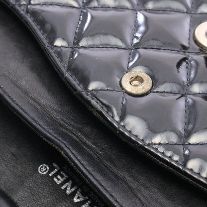 マトラッセ Wフラップ Wチェーンショルダーバッグ エナメルレザー ブラック シルバー金具 シャネル バッグ CHANEL