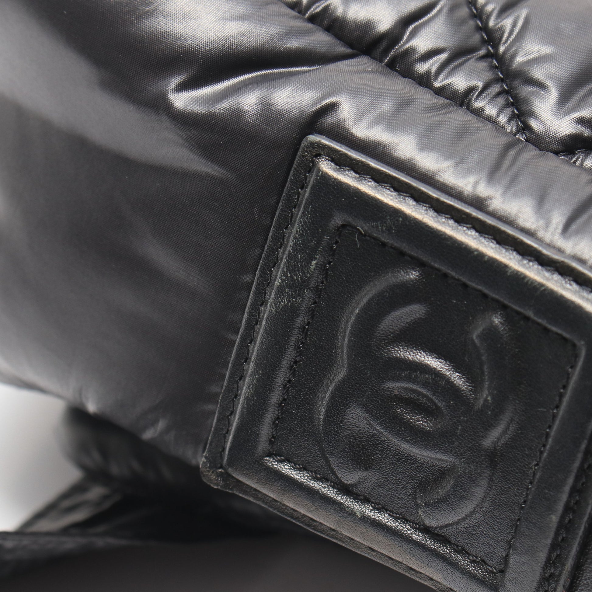 コココクーン スモール メッセンジャー ショルダーバッグ ナイロン レザー ブラック シルバー金具 シャネル バッグ CHANEL