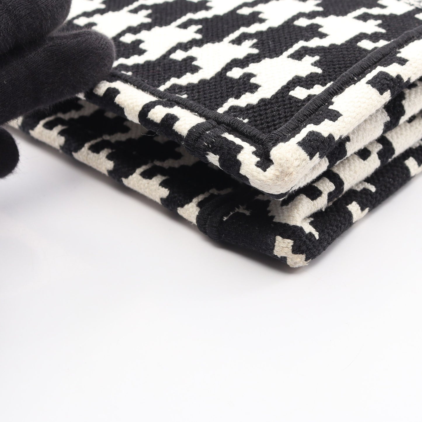 BOOK TOTE ブックトート ミディアム 千鳥格子 ハンドバッグ トートバッグ キャンバス ホワイト ブラック クリスチャンディオール