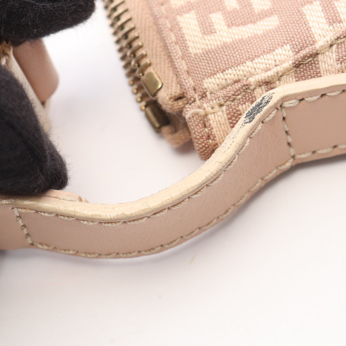 ズッキーノ アクセサリーポーチ ハンドバッグ キャンバス レザー ピンクベージュ フェンディ バッグ FENDI
