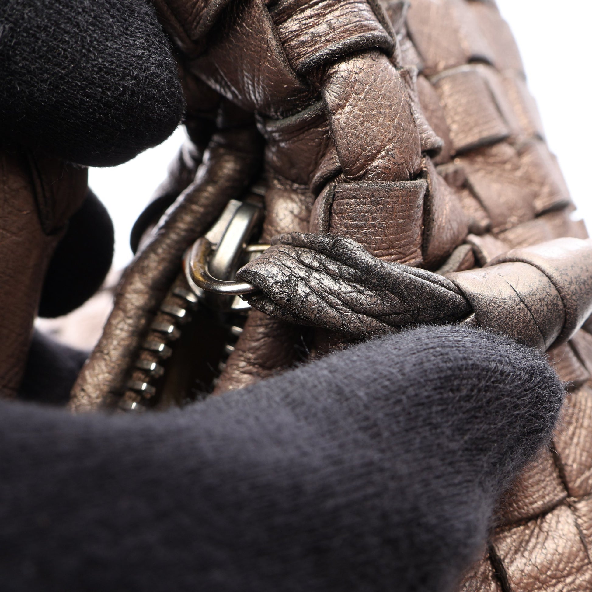 イントレチャート メタリック ワンショルダーバッグ レザー ブラウン ボッテガヴェネタ バッグ BOTTEGA VENETA