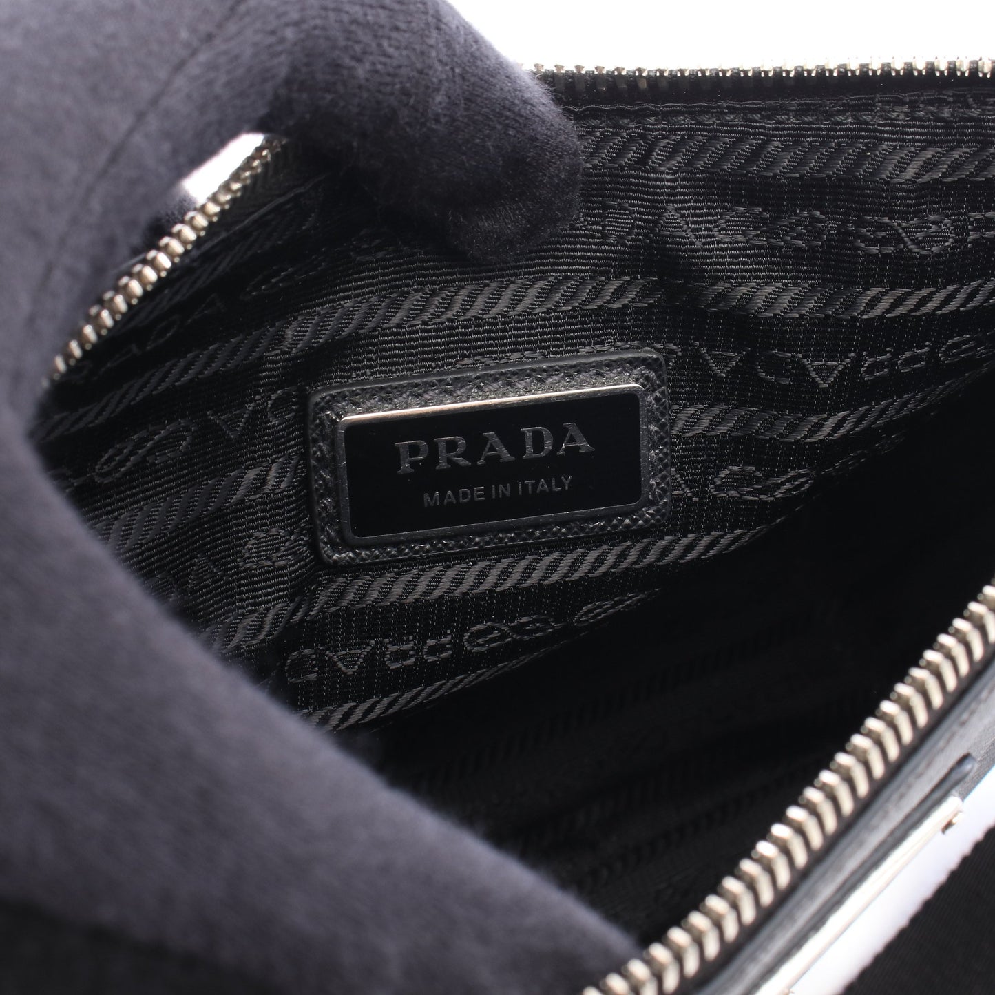 SAFFIANO TRAVEL ショルダーバッグ サフィアーノレザー ブラック プラダ