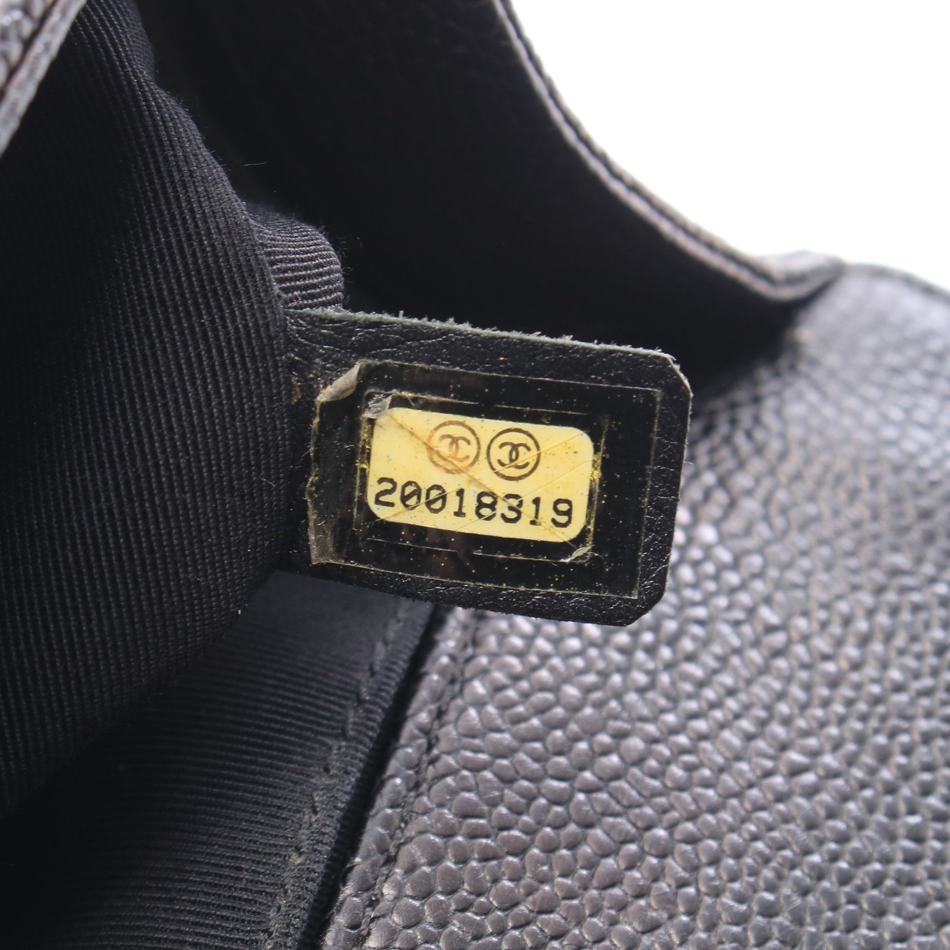 ボーイシャネル チェーンショルダーバッグ キャビアスキン ブラック ゴールド金具 シャネル バッグ CHANEL