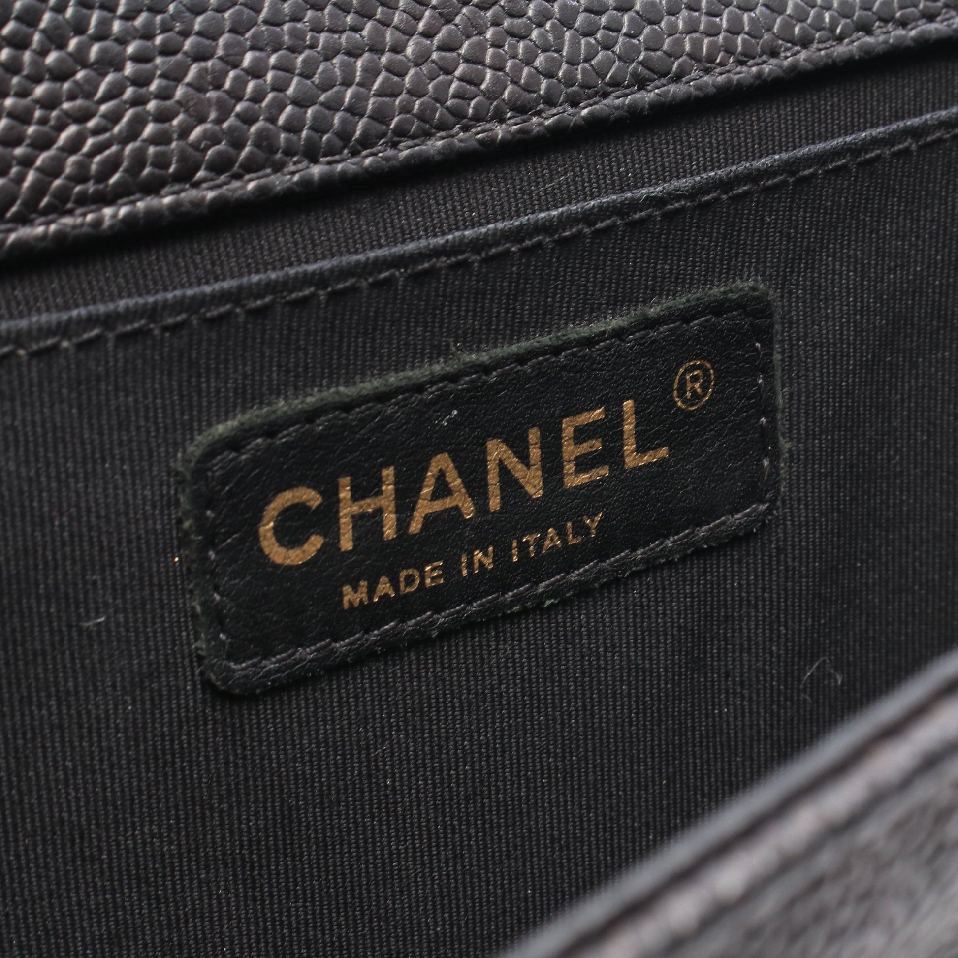 ボーイシャネル チェーンショルダーバッグ キャビアスキン ブラック ゴールド金具 シャネル バッグ CHANEL